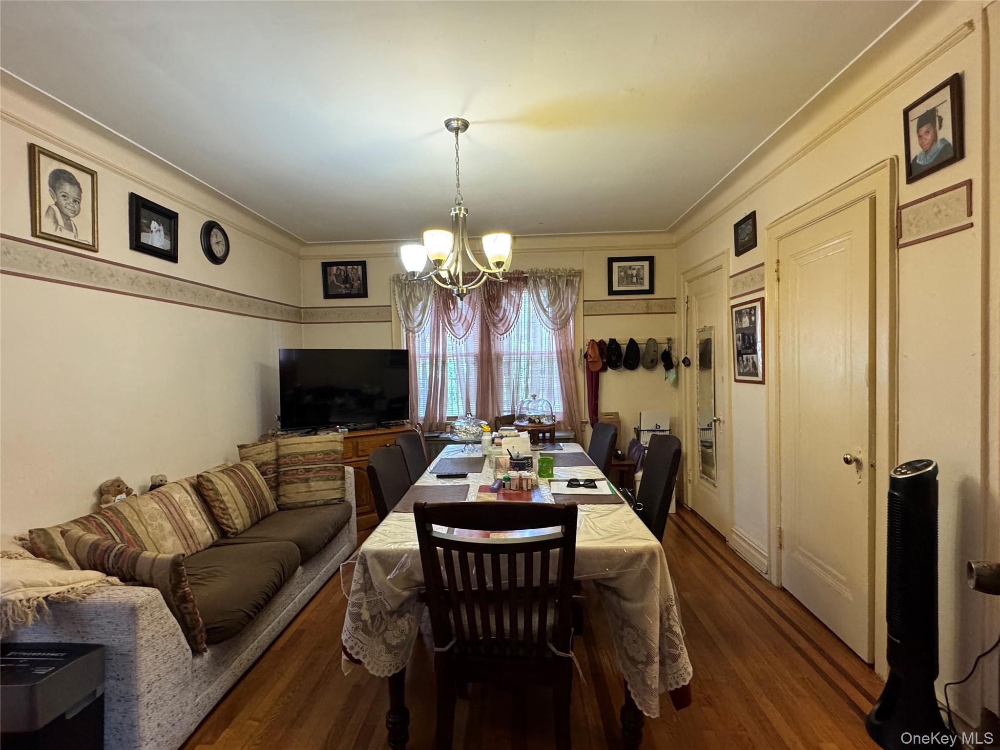 Single Family Strang  Bronx, NY 10466, MLS-916665-7