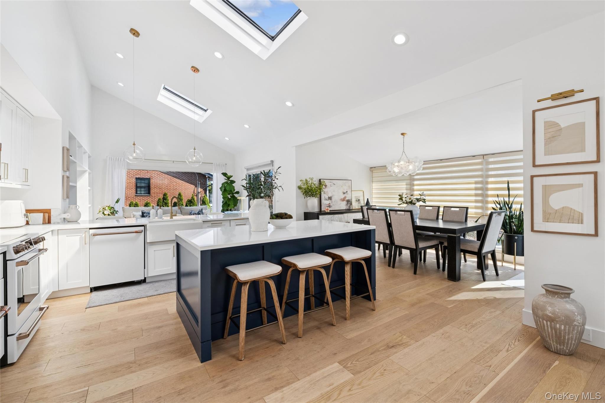 Single Family 85th Queens, NY 11414, MLS-916686-10