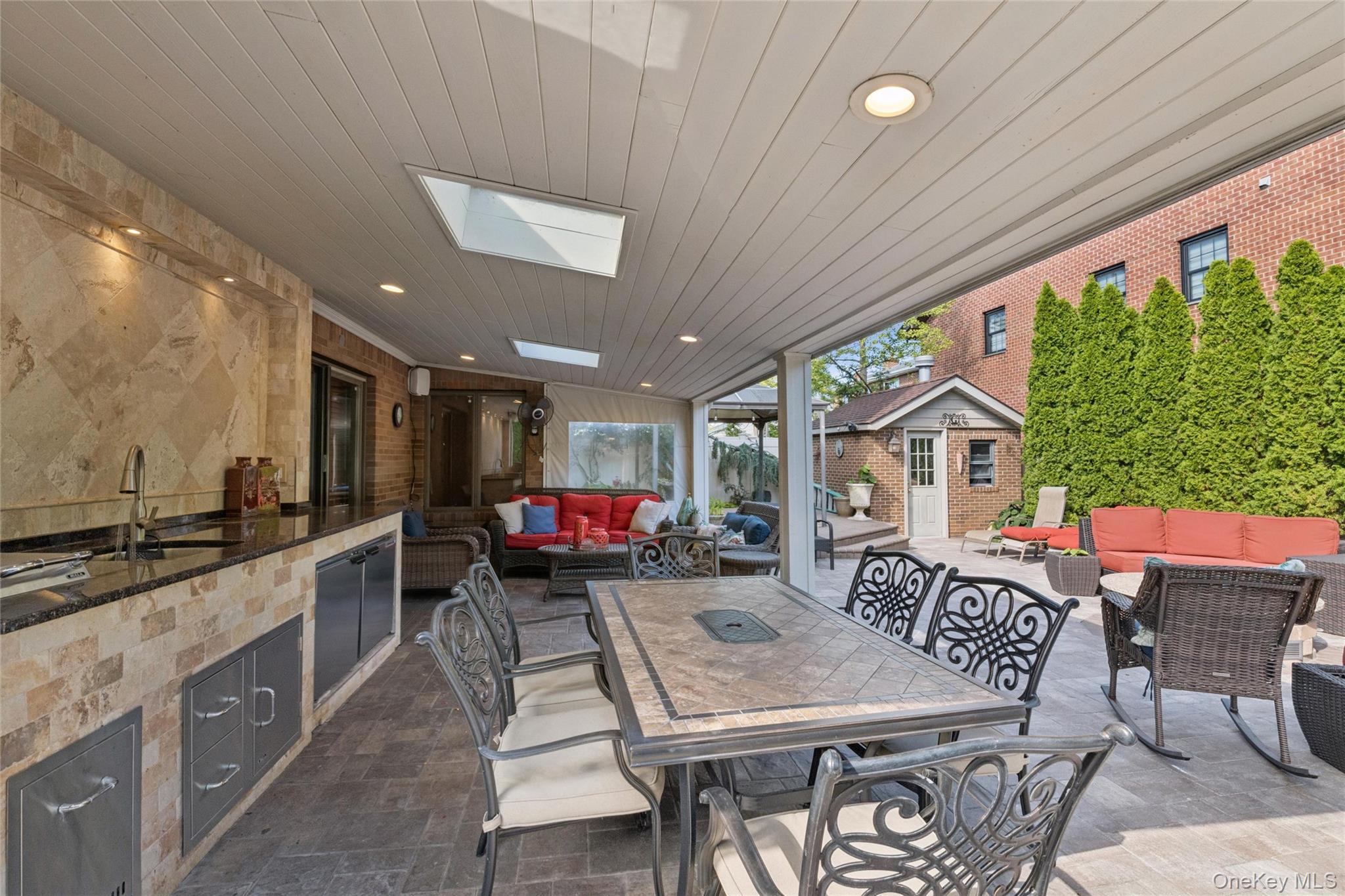 Single Family 85th Queens, NY 11414, MLS-916686-37