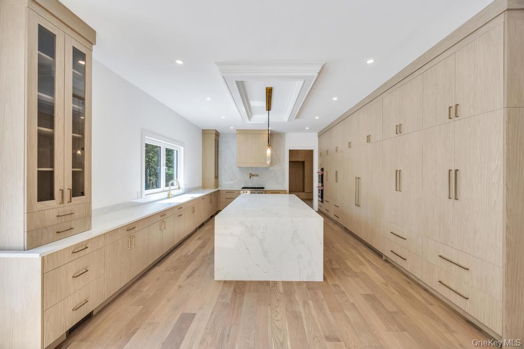 Single Family Carman Suffolk County, NY 11746, MLS-916740-12