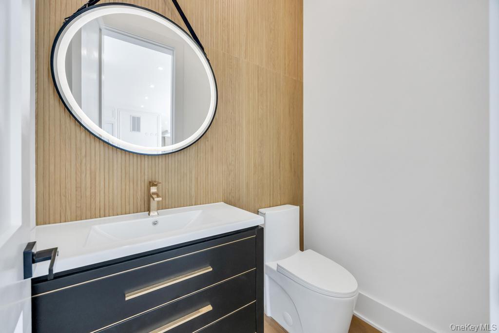 Single Family Carman Suffolk County, NY 11746, MLS-916740-25