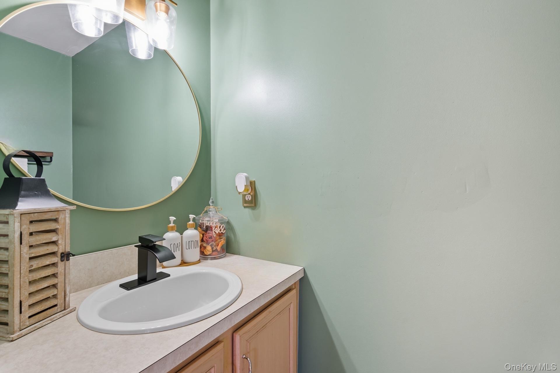 Single Family Biltmore  Suffolk County, NY 11951, MLS-916745-17