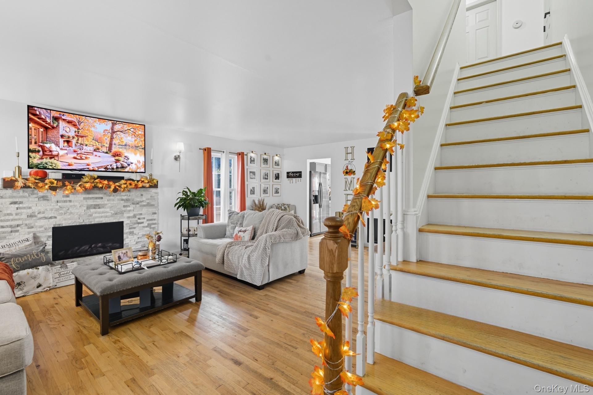 Single Family Biltmore  Suffolk County, NY 11951, MLS-916745-8