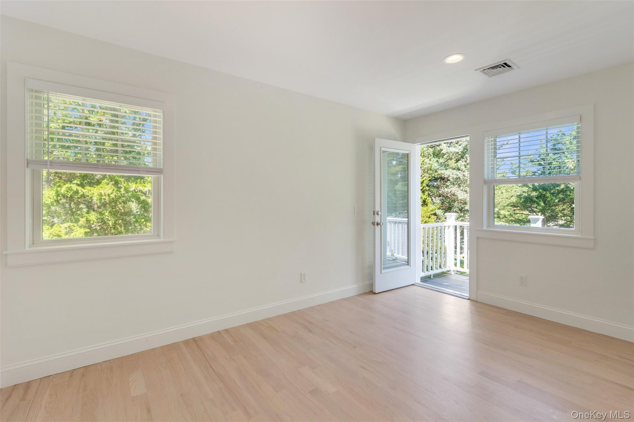 Single Family Overlook Suffolk County, NY 11931, MLS-916786-14