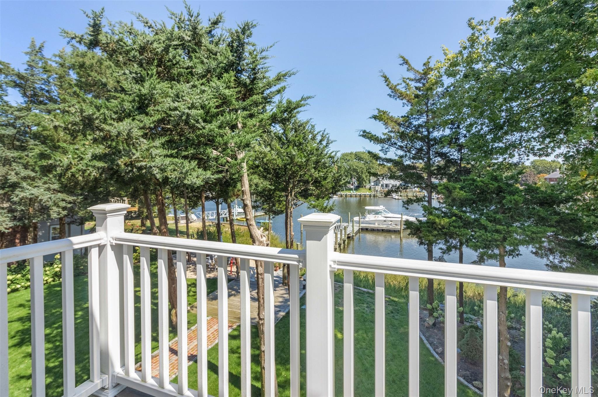 Single Family Overlook Suffolk County, NY 11931, MLS-916786-18