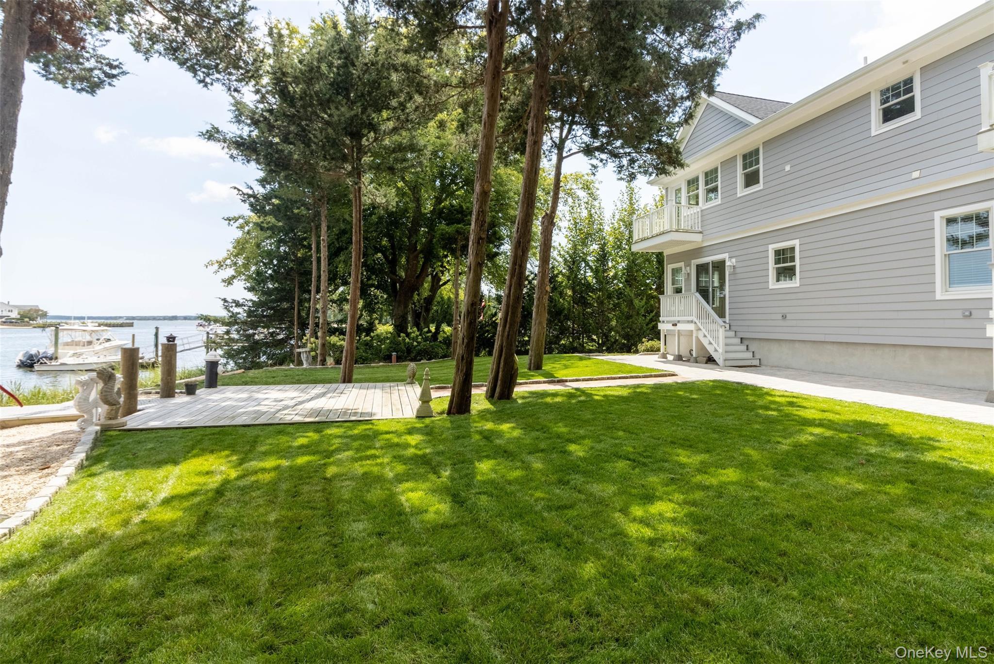 Single Family Overlook Suffolk County, NY 11931, MLS-916786-27