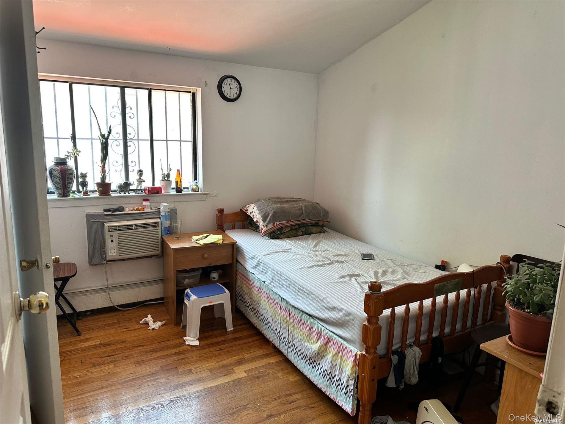 Single Family Kalmia Queens, NY 11355, MLS-916804-3