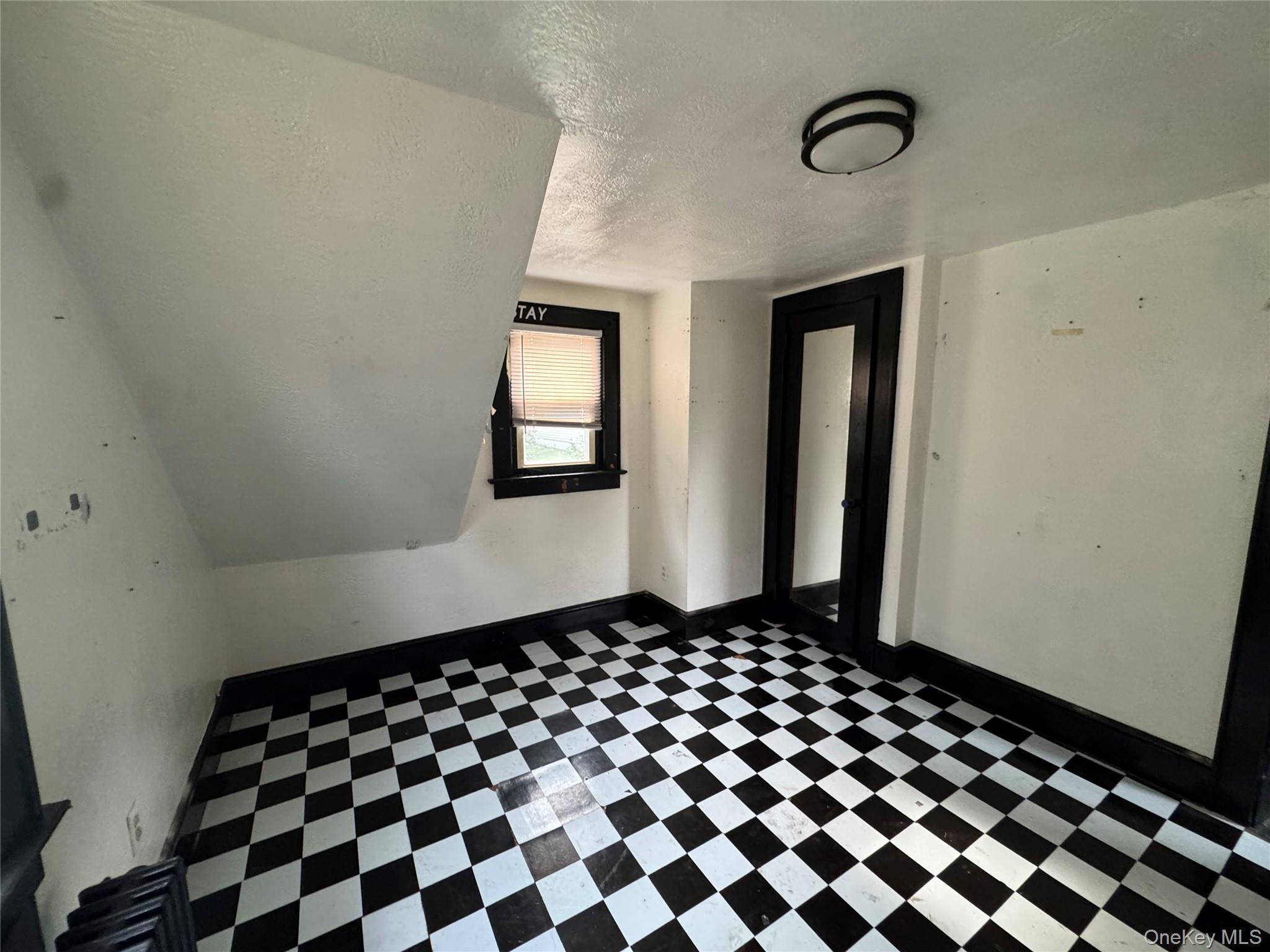 Single Family Mearns  Orange County, NY 10928, MLS-916809-15