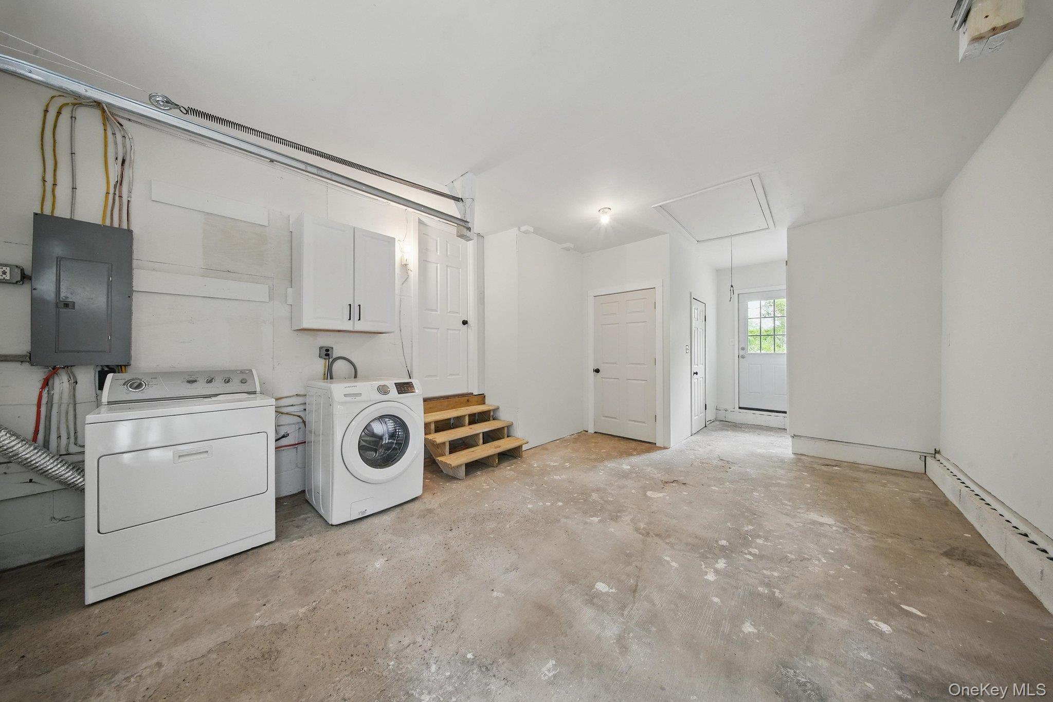 Single Family Roslyn Ulster County, NY 12428, MLS-916815-22