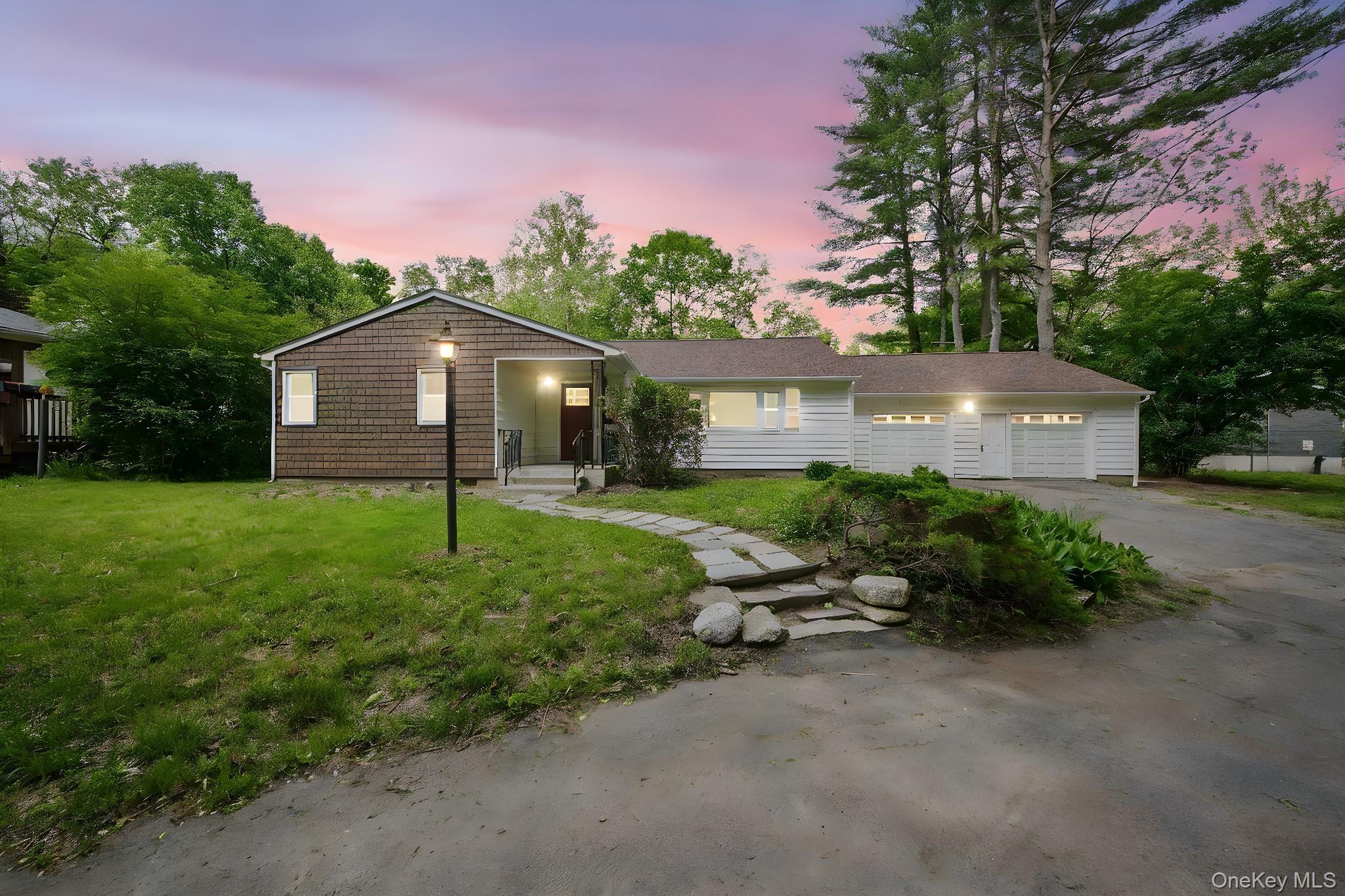 Single Family Roslyn  Ulster County, NY 12428, MLS-916815-29