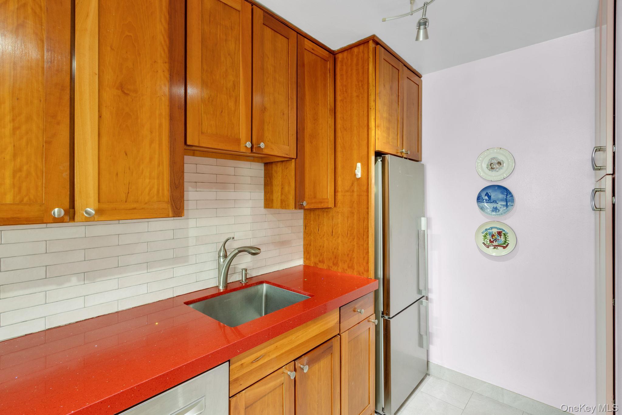 Coop Johnson  Bronx, NY 10463, MLS-916827-14