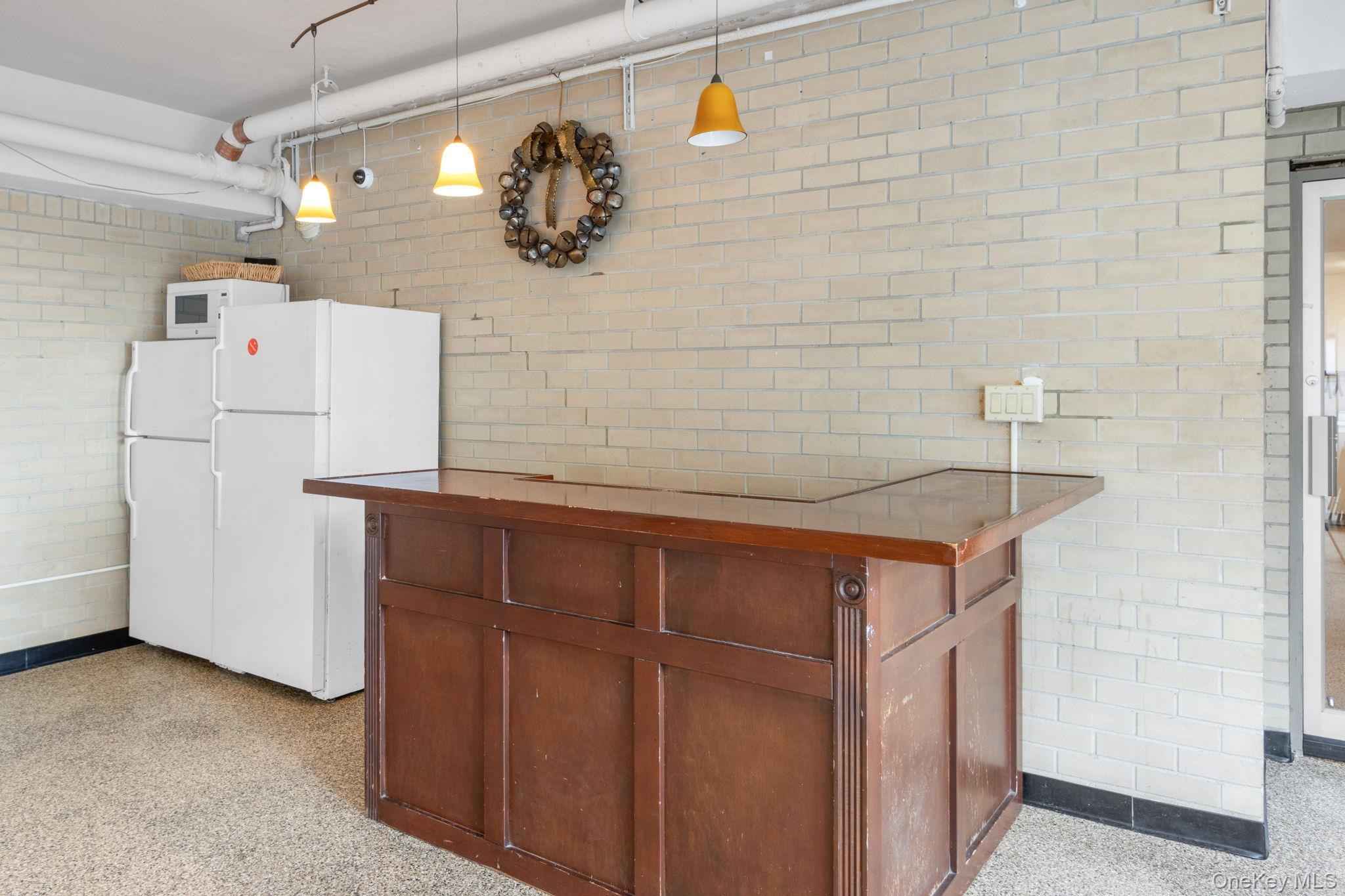 Coop Johnson  Bronx, NY 10463, MLS-916827-38