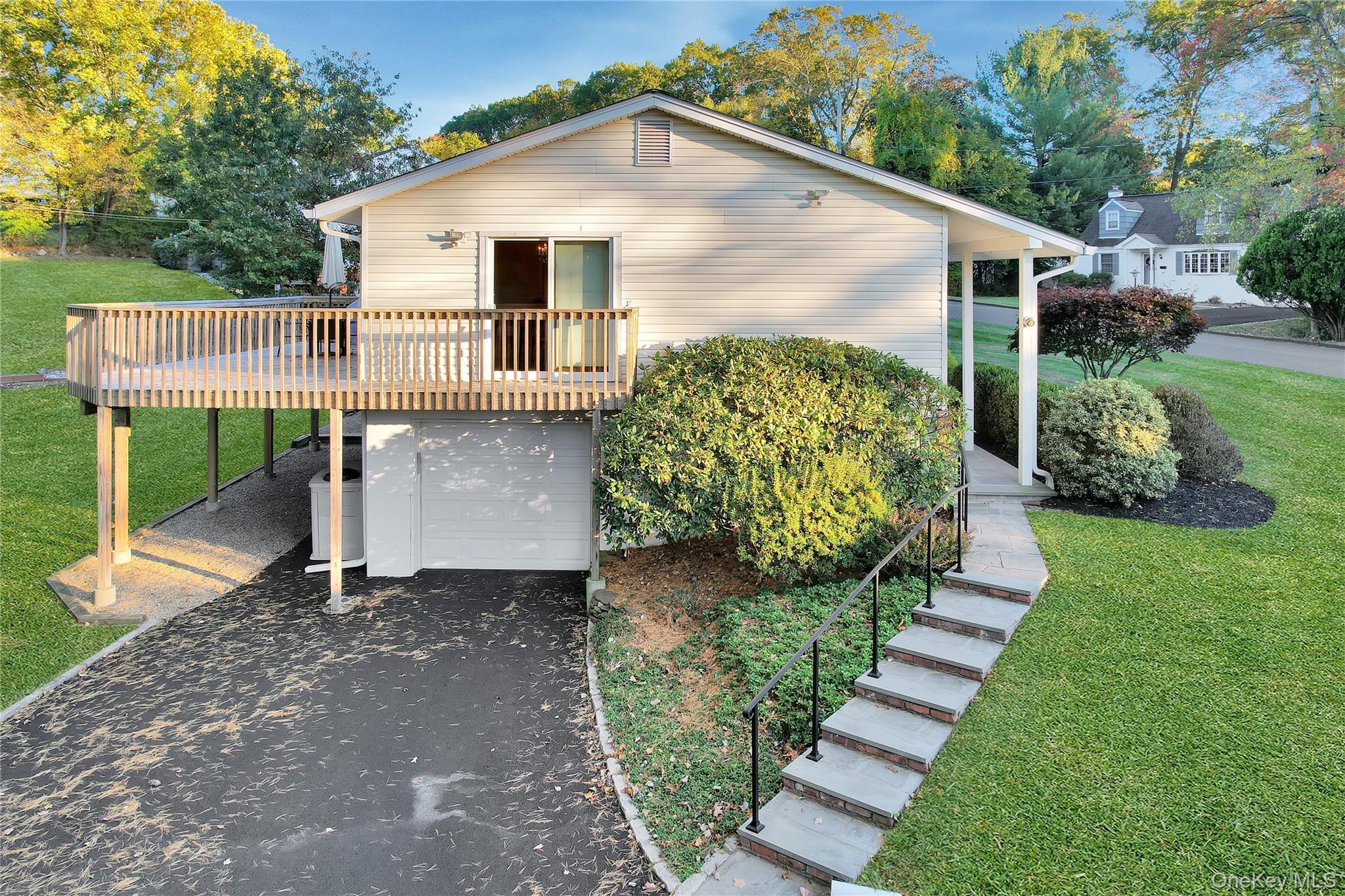 Single Family Fernwood  Rockland County, NY 10956, MLS-916833-34