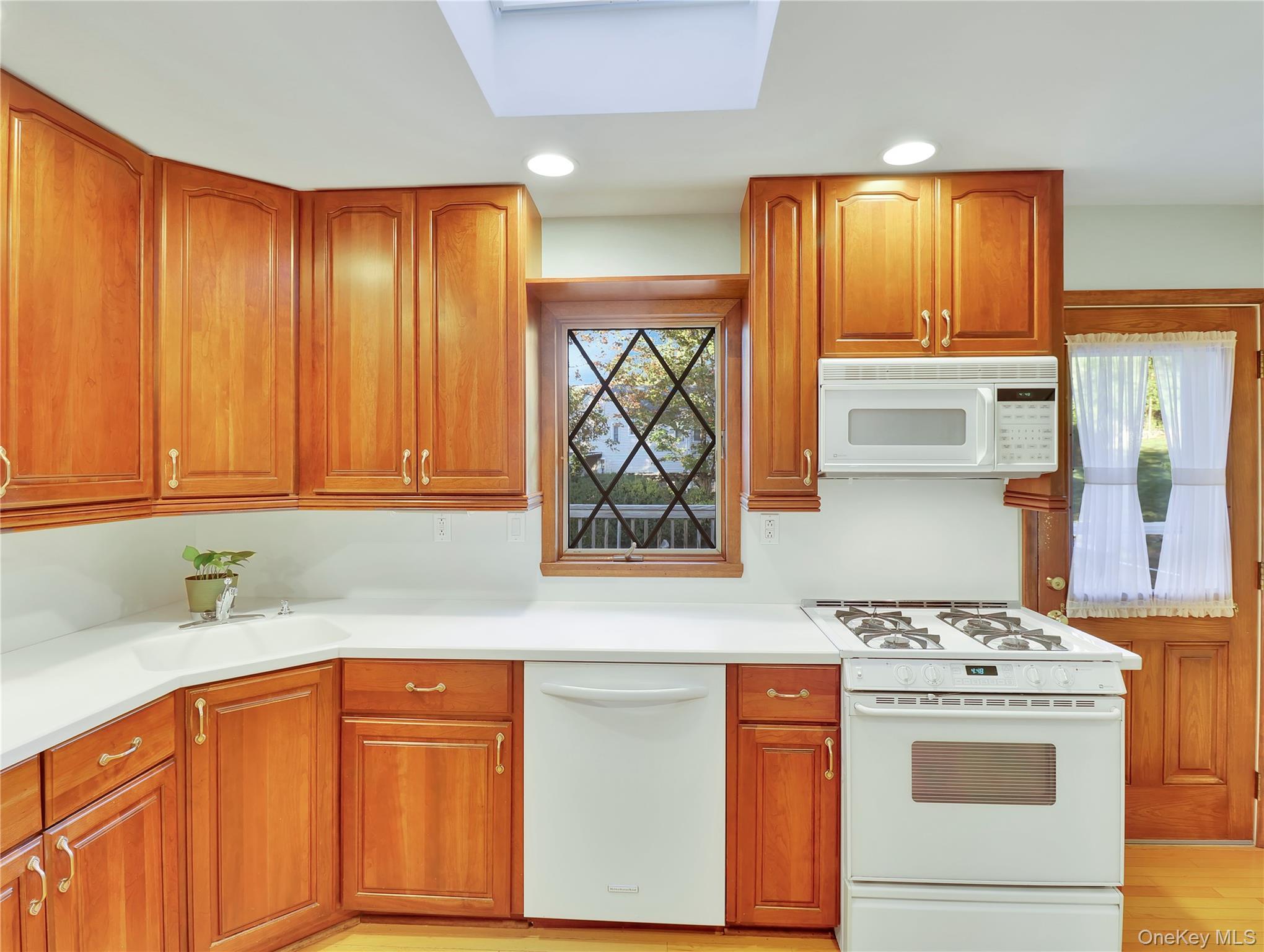 Single Family Fernwood  Rockland County, NY 10956, MLS-916833-5