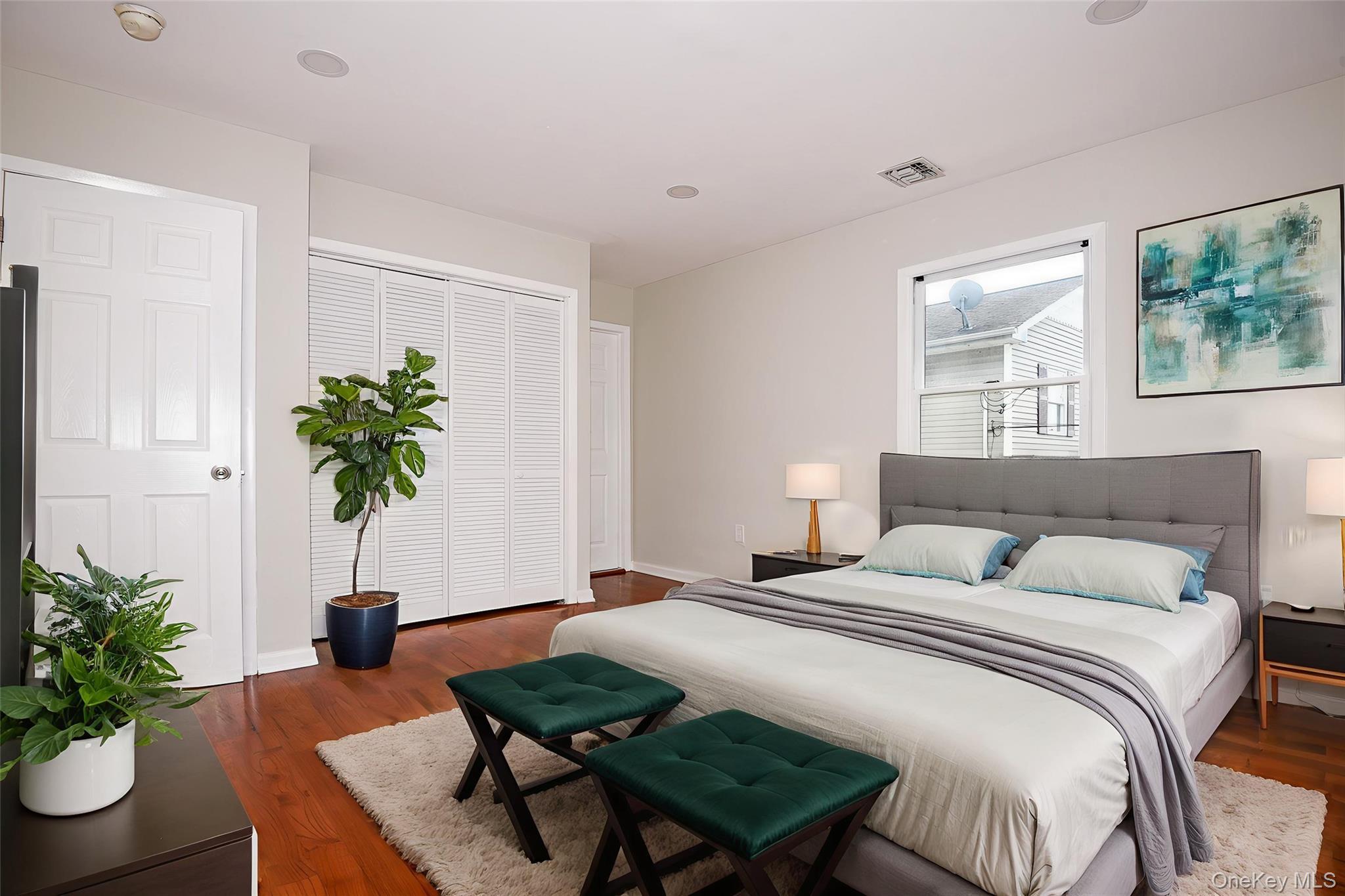 Single Family Pulaski  Suffolk County, NY 11746, MLS-916837-23