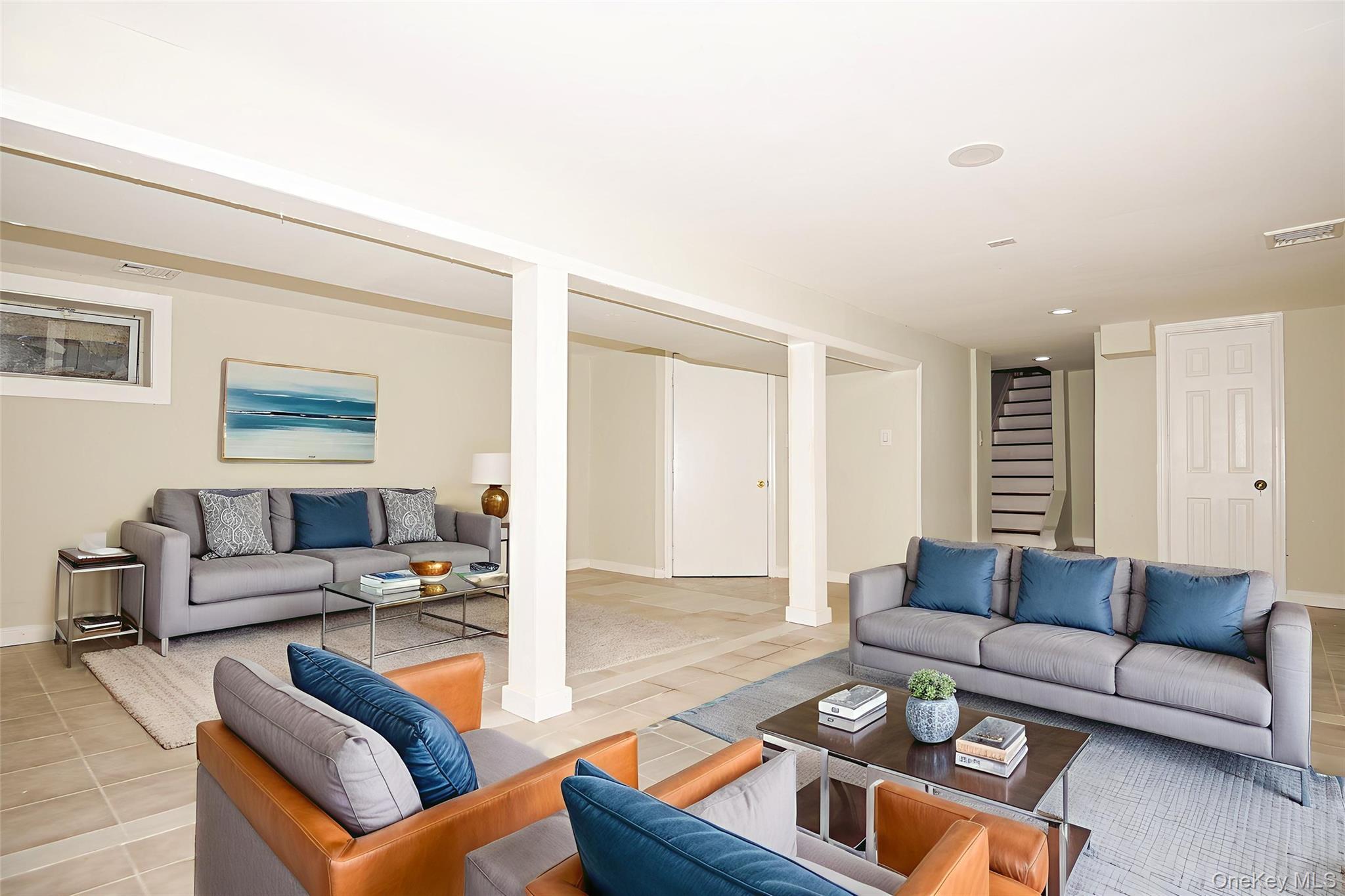 Single Family Pulaski  Suffolk County, NY 11746, MLS-916837-37