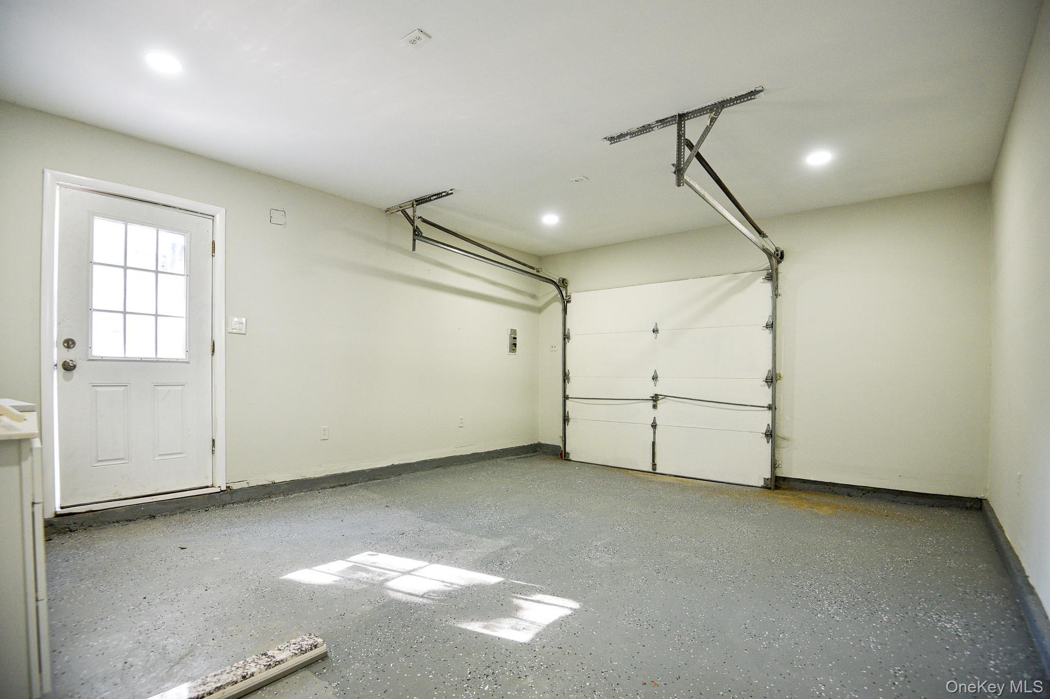 Single Family Pulaski  Suffolk County, NY 11746, MLS-916837-40