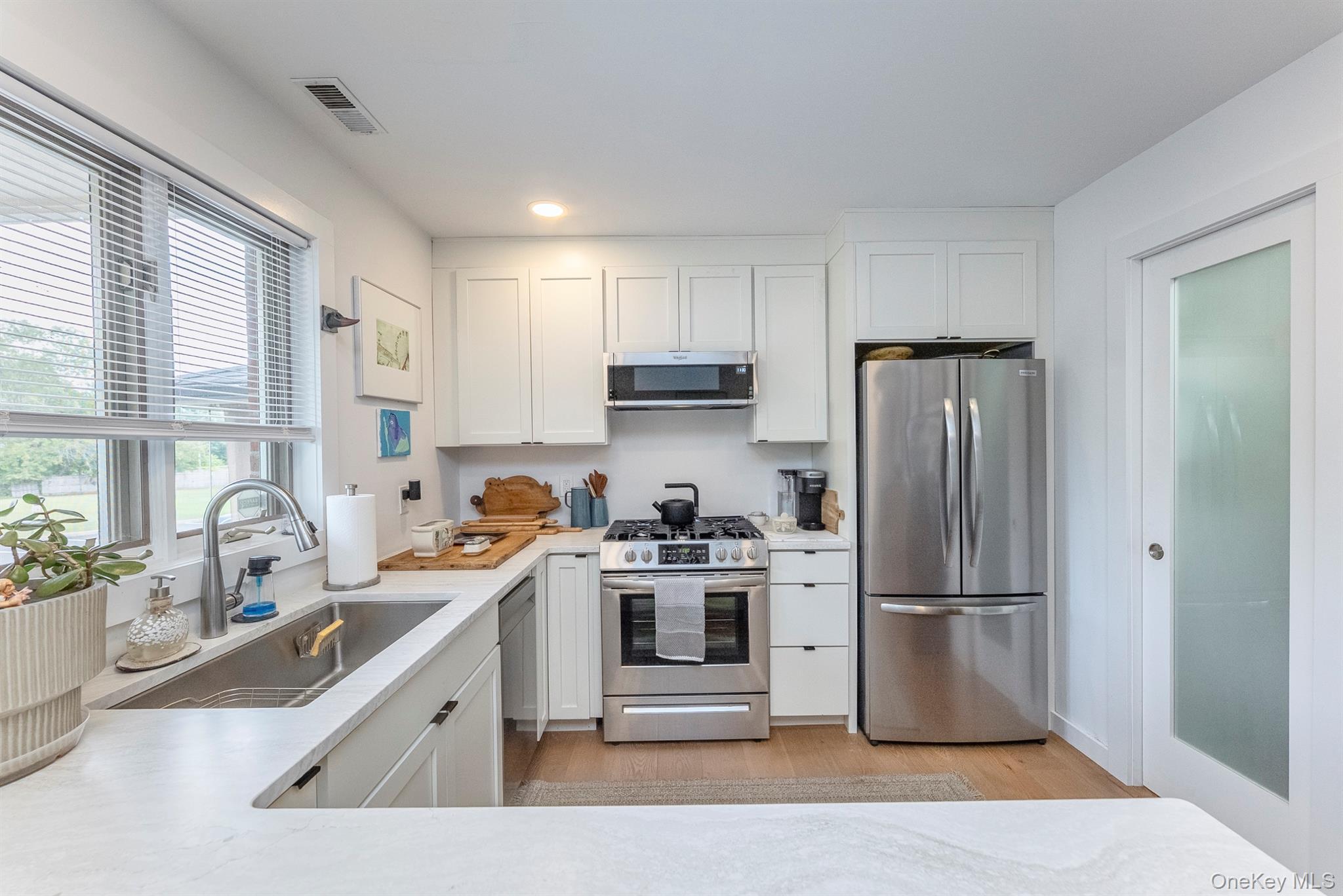 Single Family Broadway Ulster County, NY 12401, MLS-916912-10