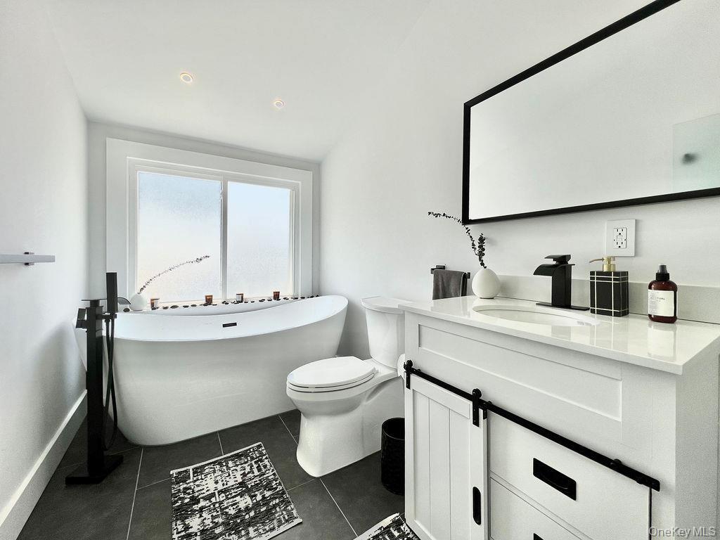 Single Family Edison  Westchester County, NY 10706, MLS-916915-23