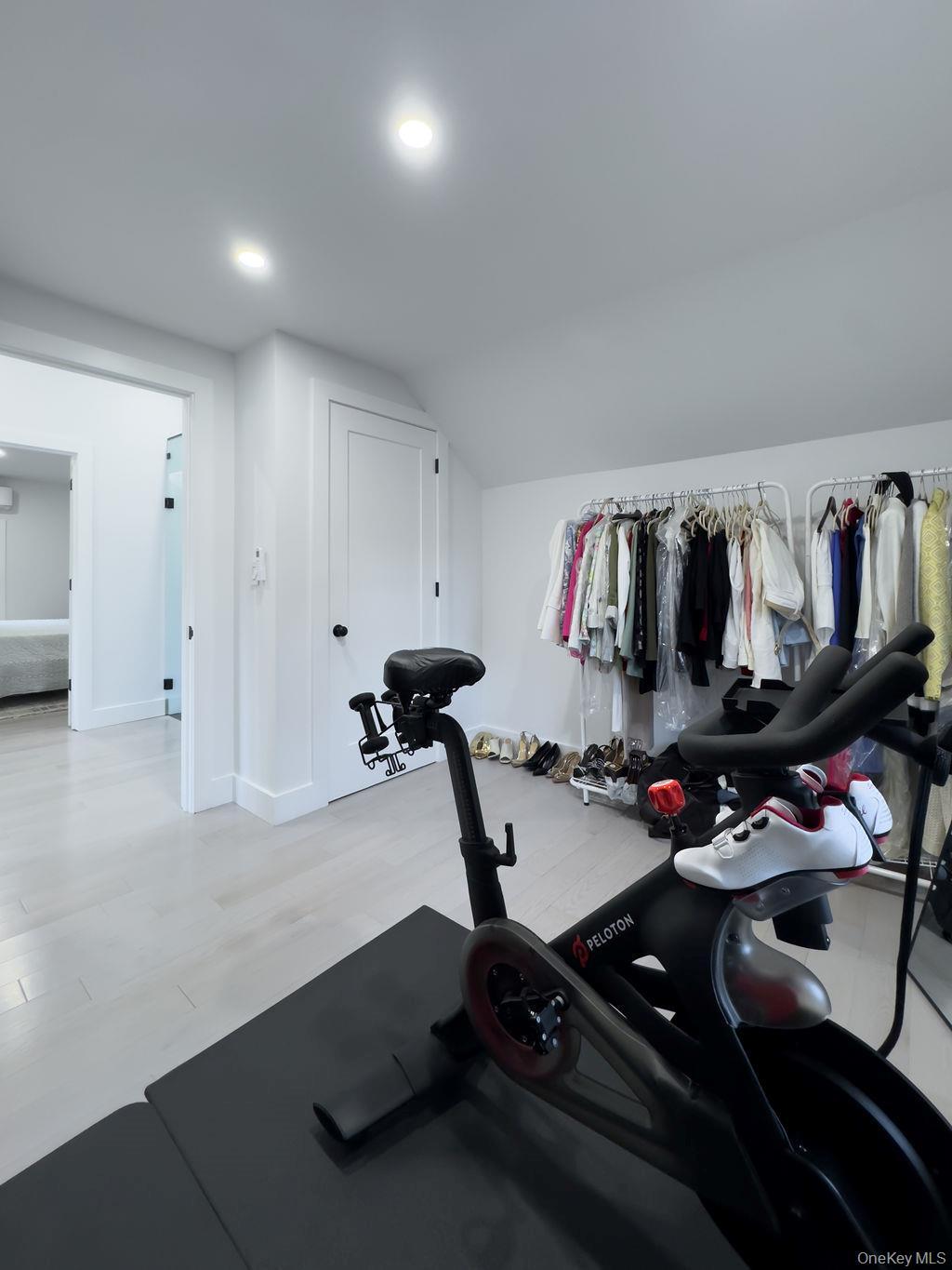 Single Family Edison  Westchester County, NY 10706, MLS-916915-30