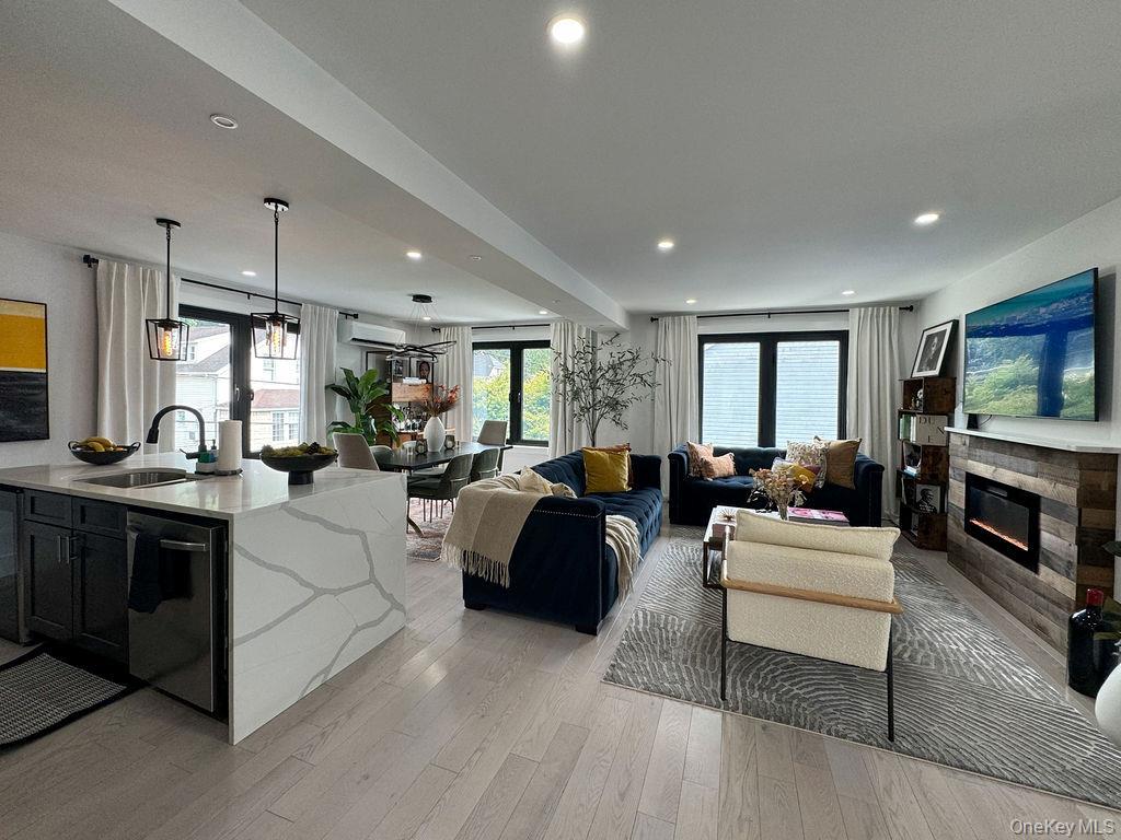 Single Family Edison  Westchester County, NY 10706, MLS-916915-6