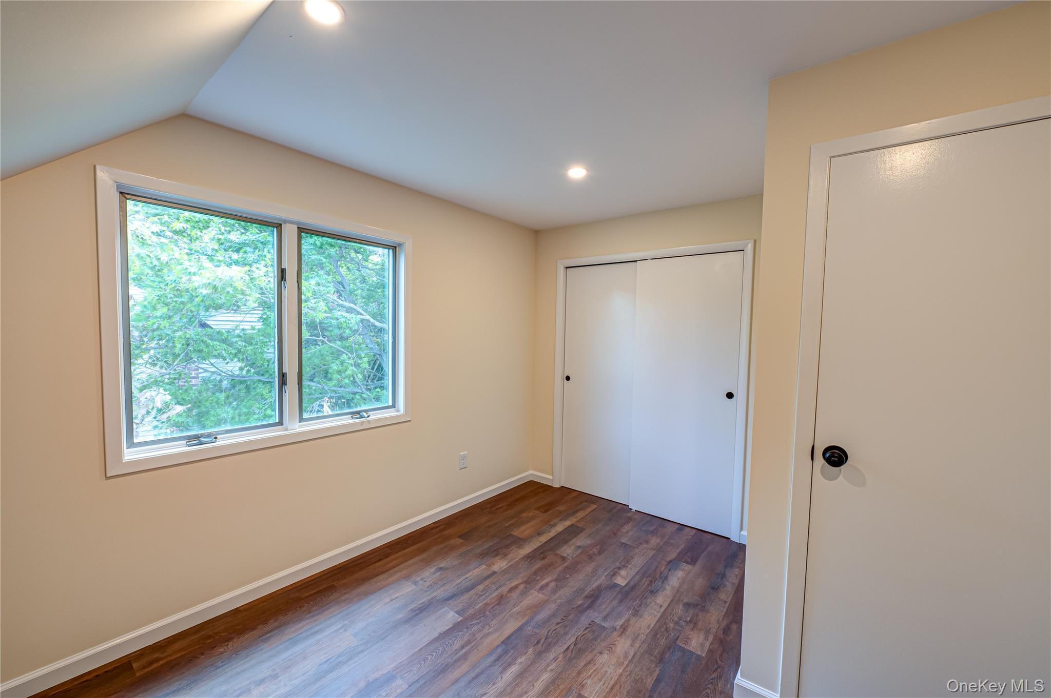 Single Family Center  Suffolk County, NY 11779, MLS-916933-13