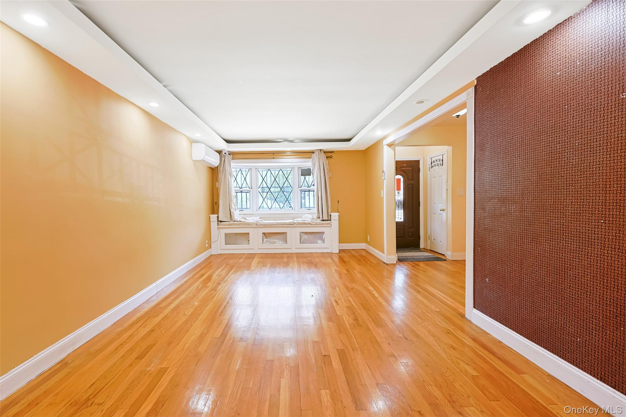 Single Family Melbourne Queens, NY 11367, MLS-916954-10