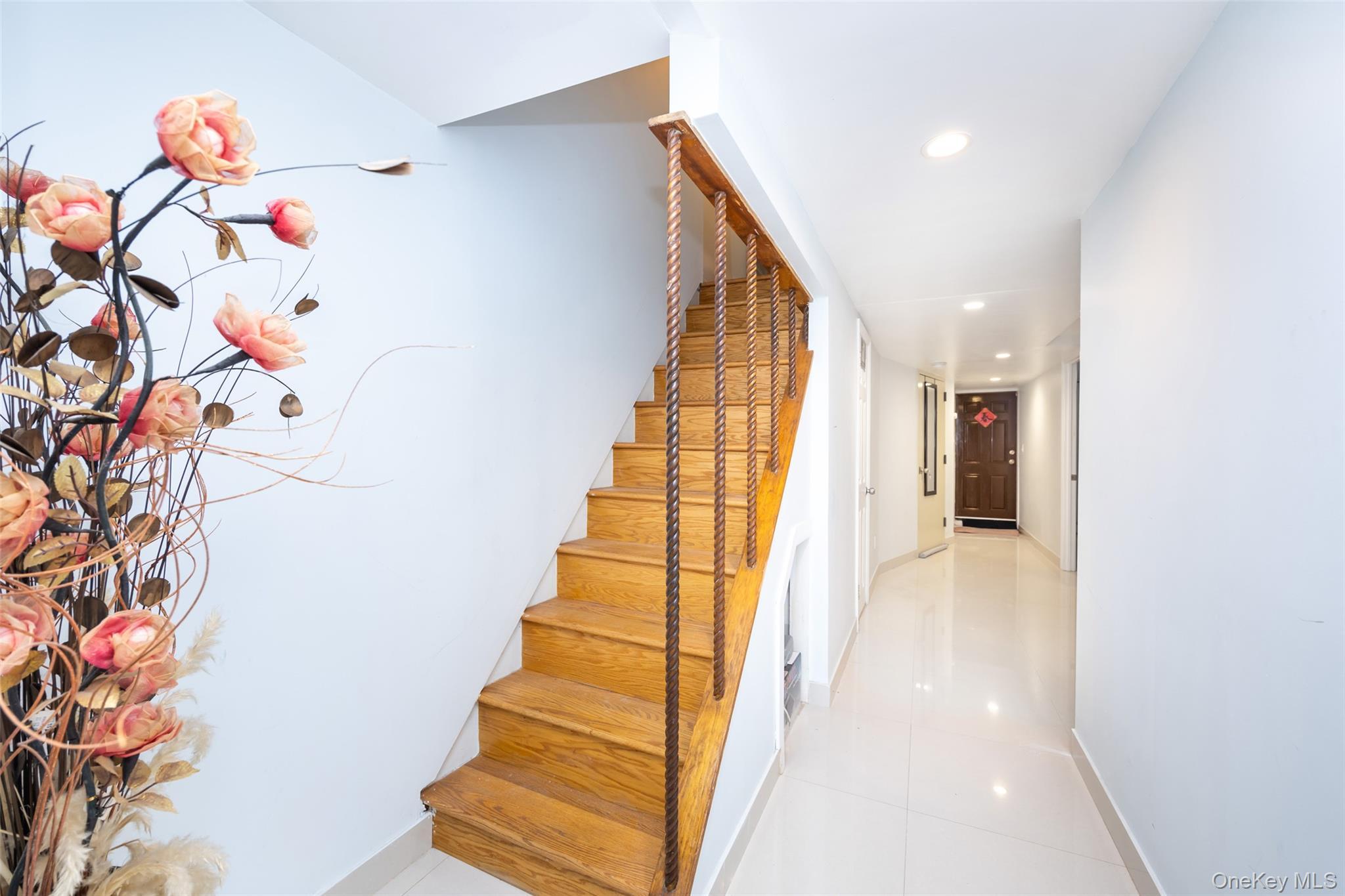 Single Family Melbourne  Queens, NY 11367, MLS-916954-40