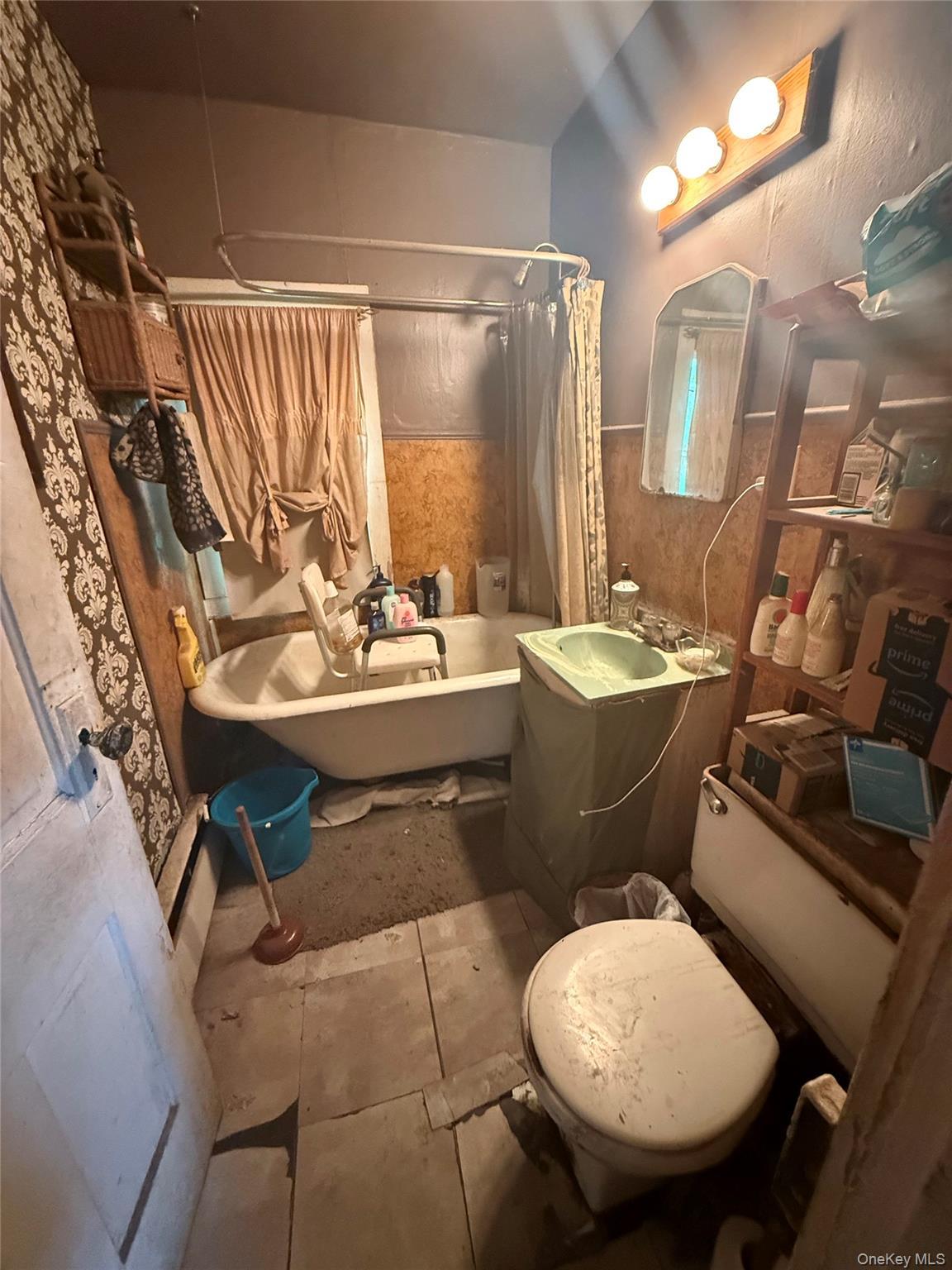 Single Family Pettit  Ulster County, NY 12401, MLS-916955-23