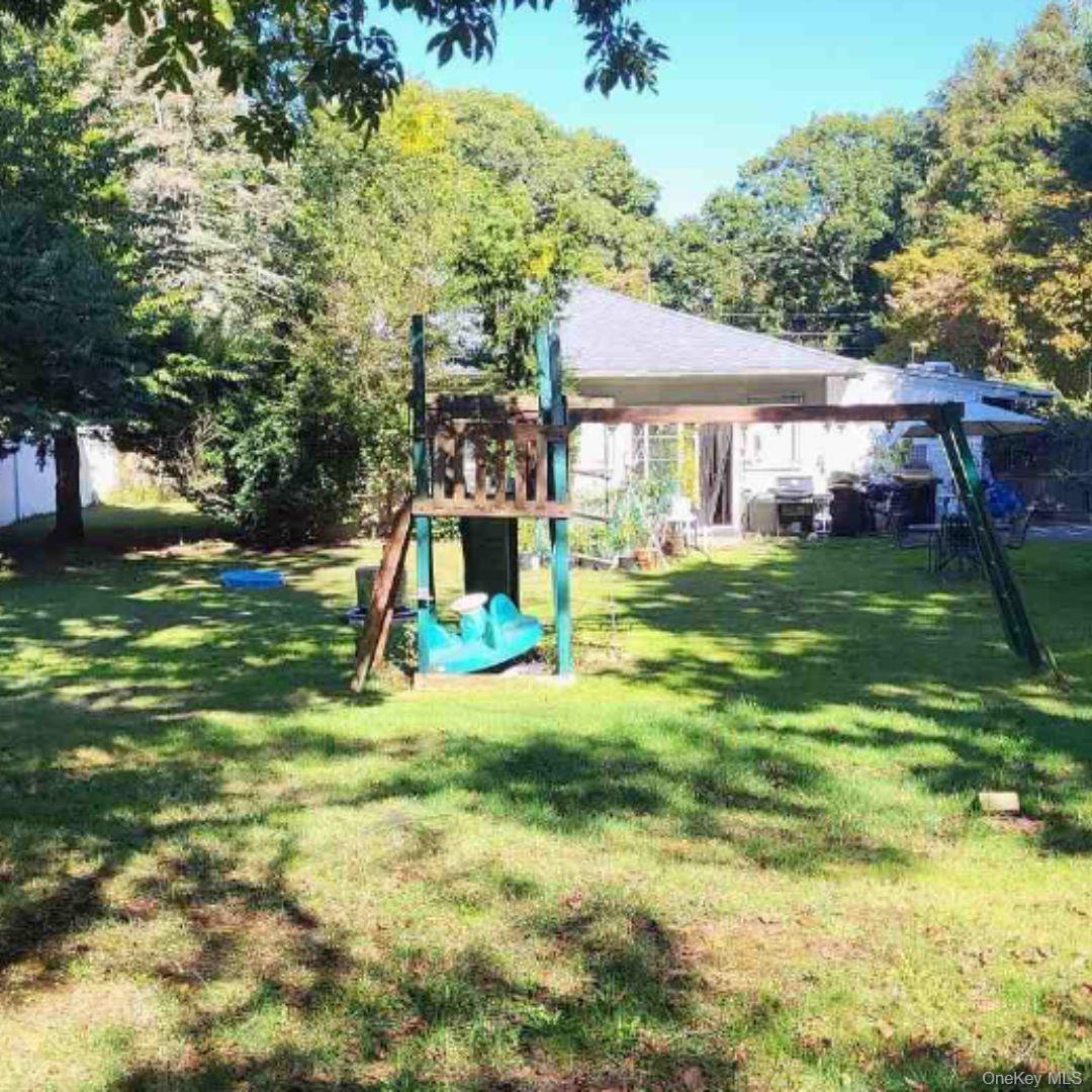 Single Family Northside  Suffolk County, NY 11792, MLS-916972-9