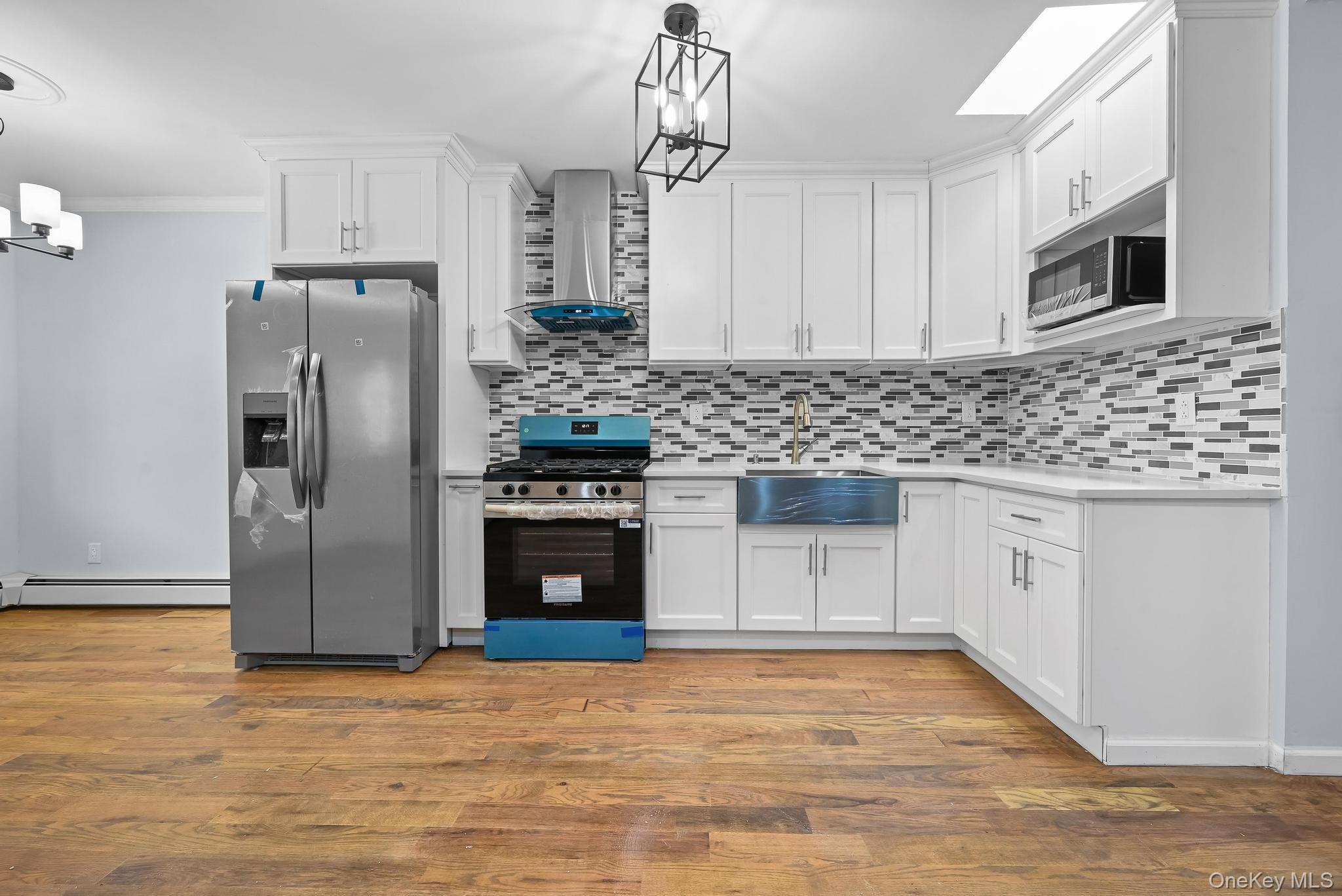 Single Family 24th  Queens, NY 11369, MLS-916975-7