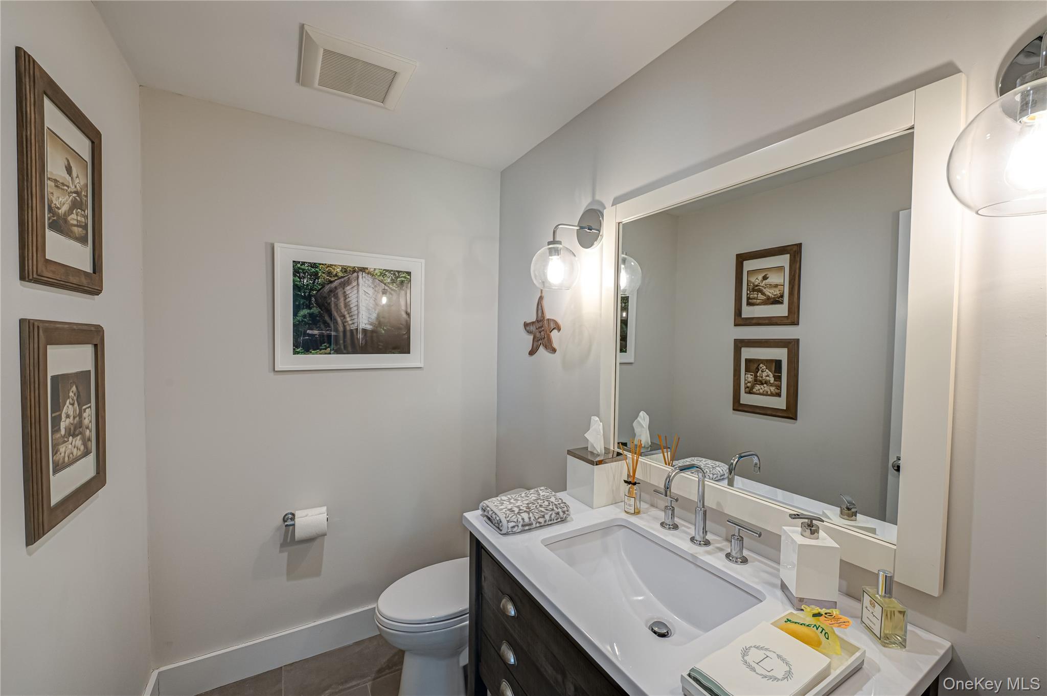 Single Family North Main Street Suffolk County, NY 11968, MLS-916978-29