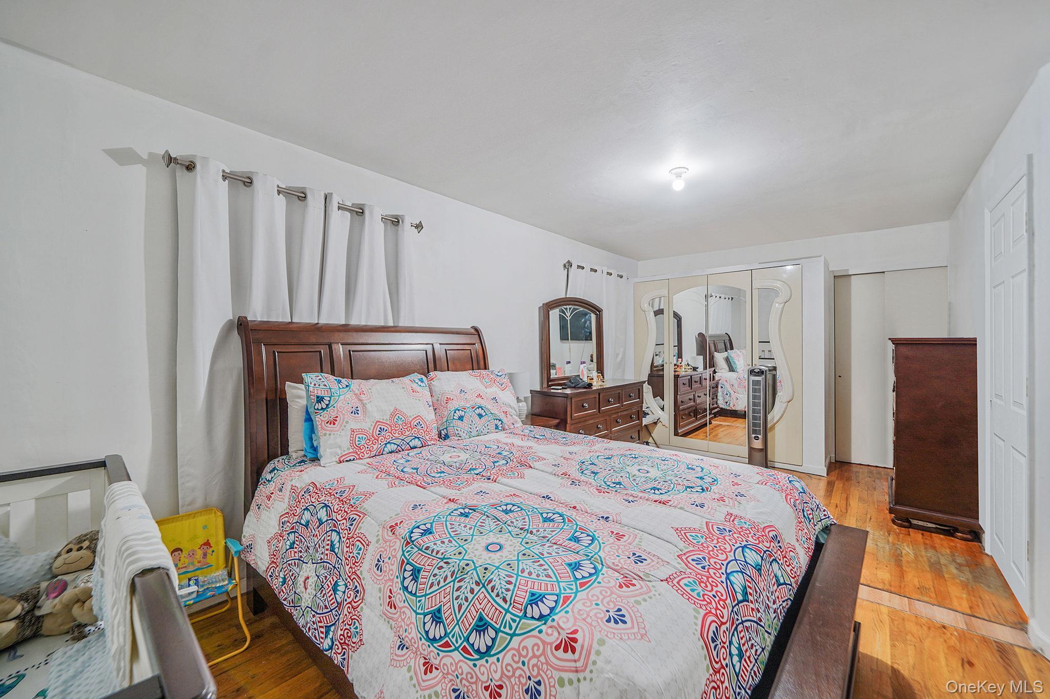 Single Family Broadway Suffolk County, NY 11717, MLS-916990-12