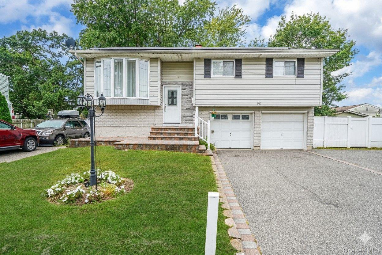 Single Family Broadway Suffolk County, NY 11717, MLS-916990-27