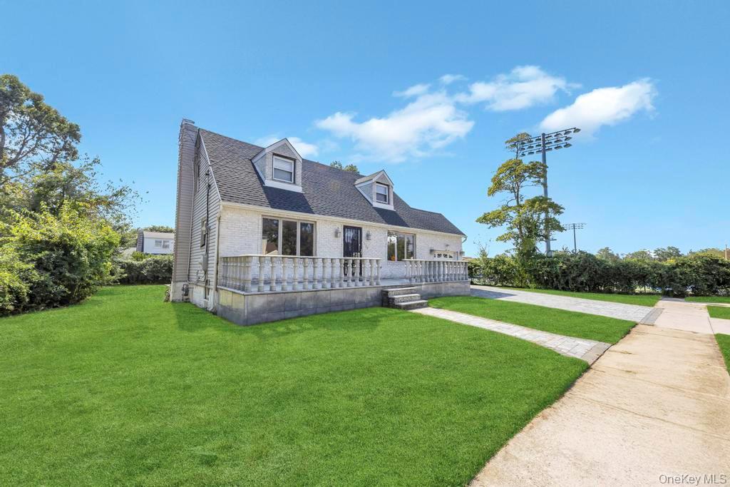 Single Family Clinton  Nassau County, NY 11570, MLS-916995-3