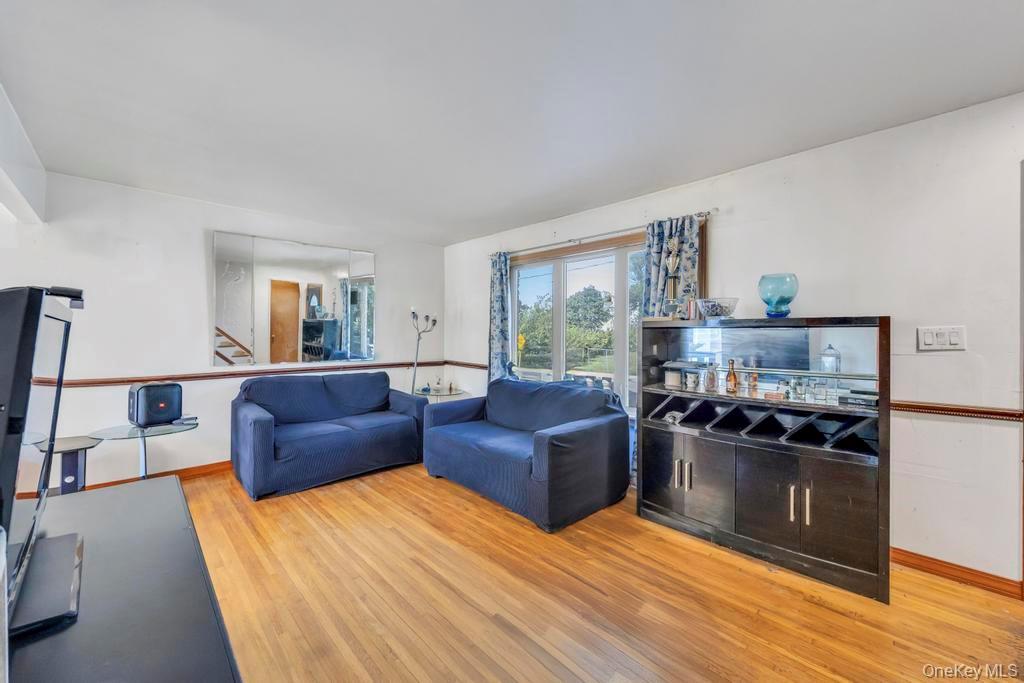 Single Family Clinton  Nassau County, NY 11570, MLS-916995-6