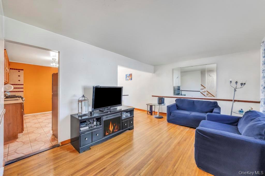 Single Family Clinton  Nassau County, NY 11570, MLS-916995-7