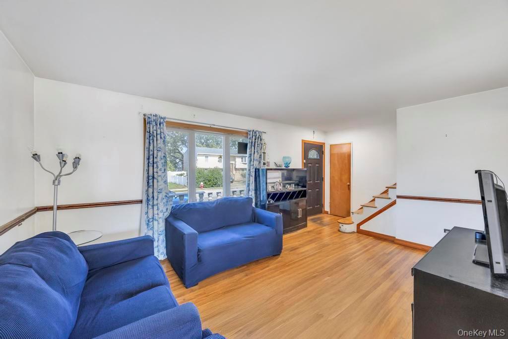 Single Family Clinton  Nassau County, NY 11570, MLS-916995-8