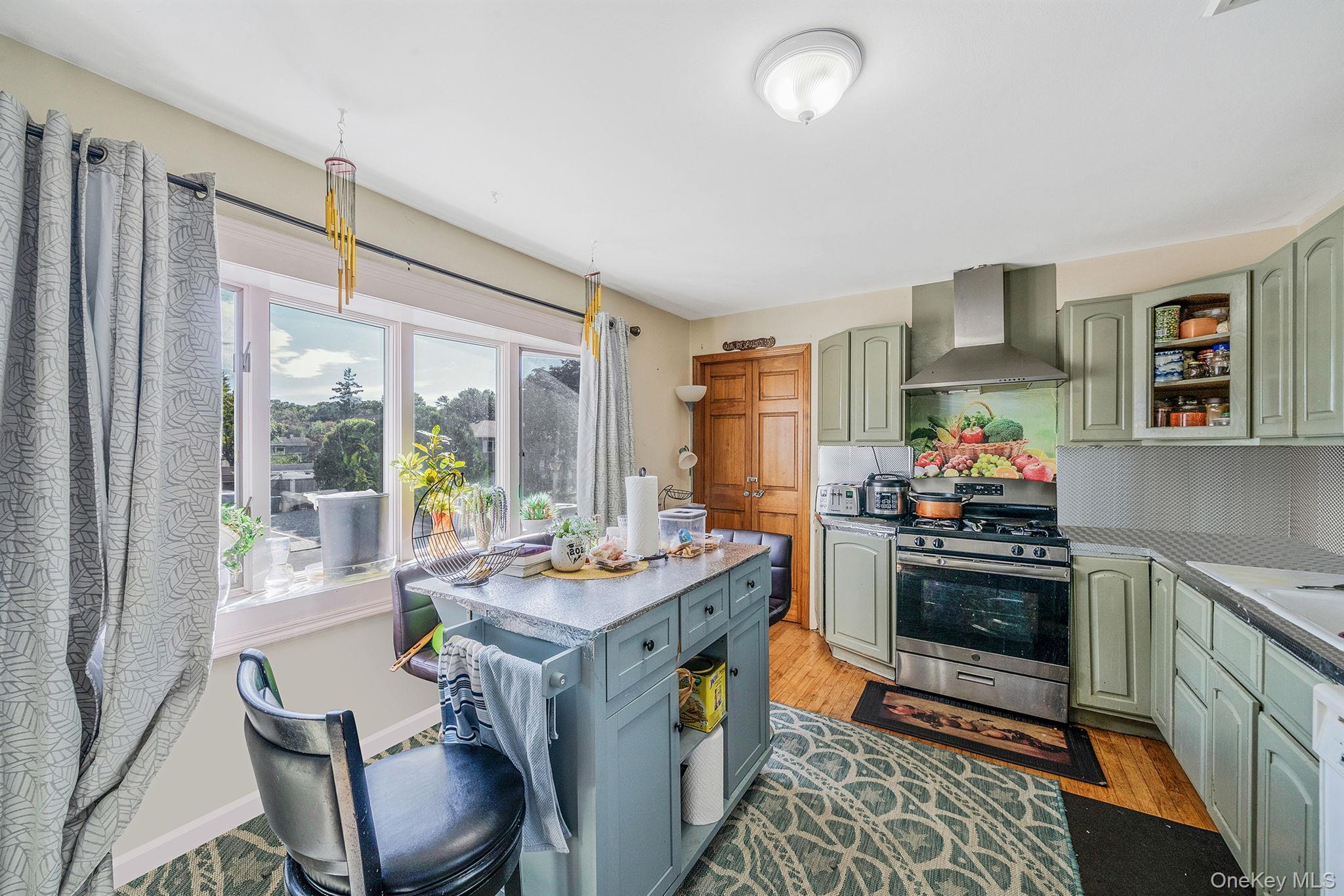 Single Family Winthrop  Suffolk County, NY 11751, MLS-917001-12