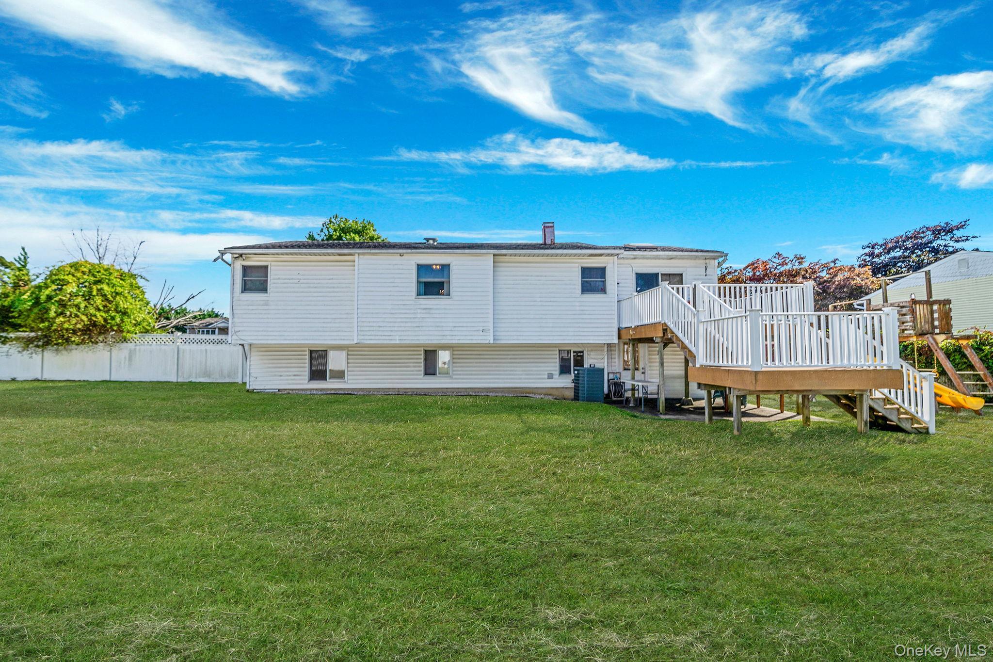 Single Family Winthrop  Suffolk County, NY 11751, MLS-917001-5