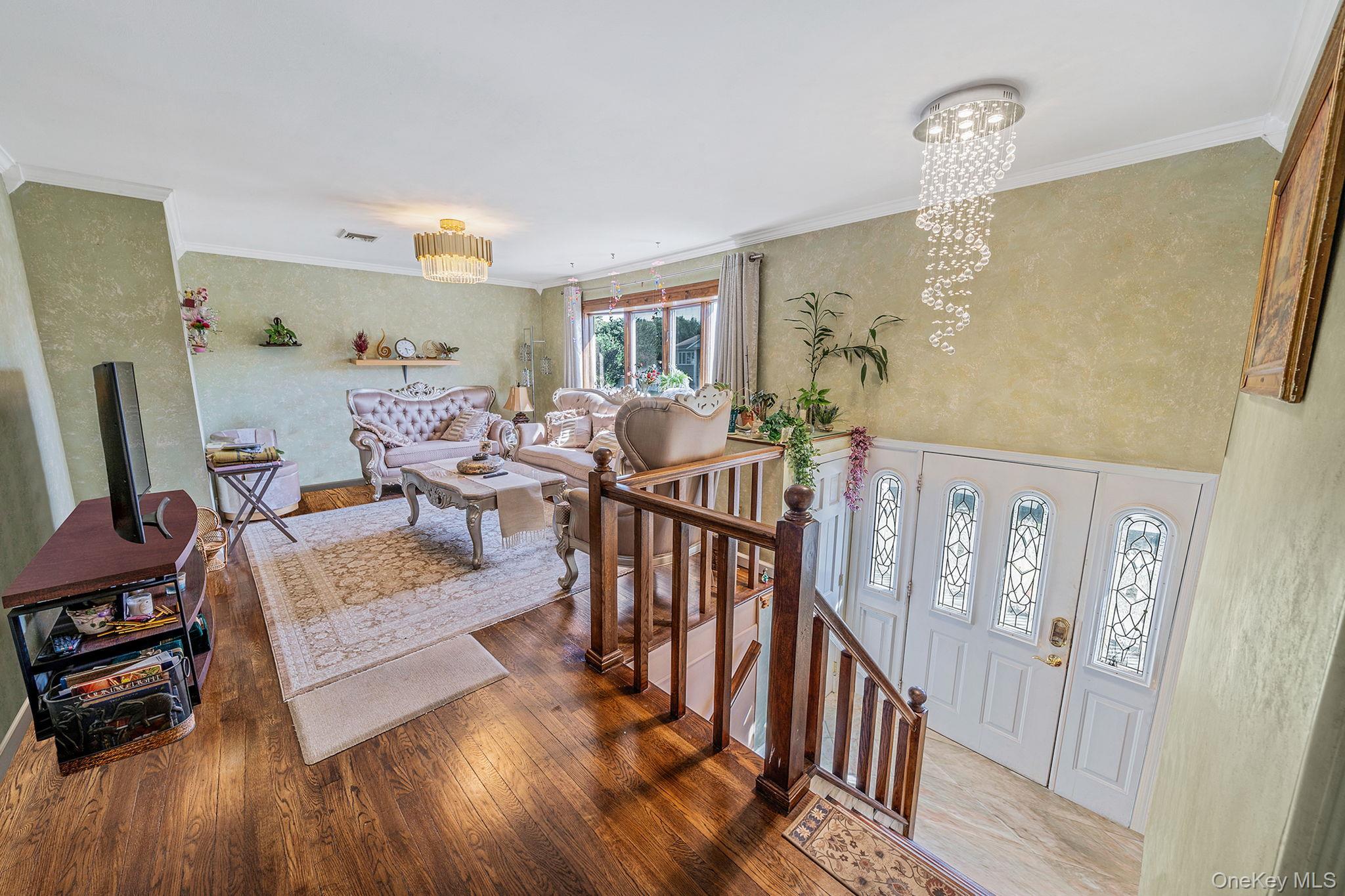 Single Family Winthrop  Suffolk County, NY 11751, MLS-917001-7