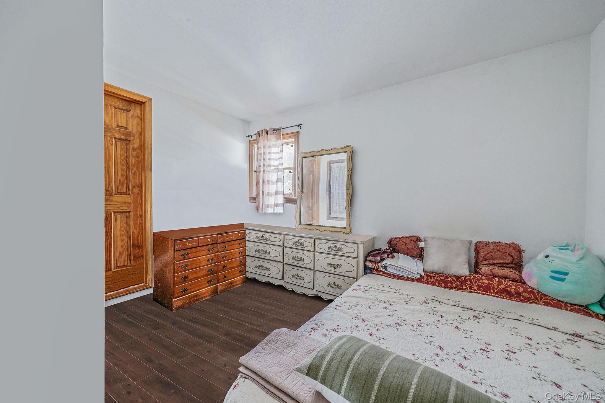 Single Family Winthrop  Suffolk County, NY 11751, MLS-917001-9