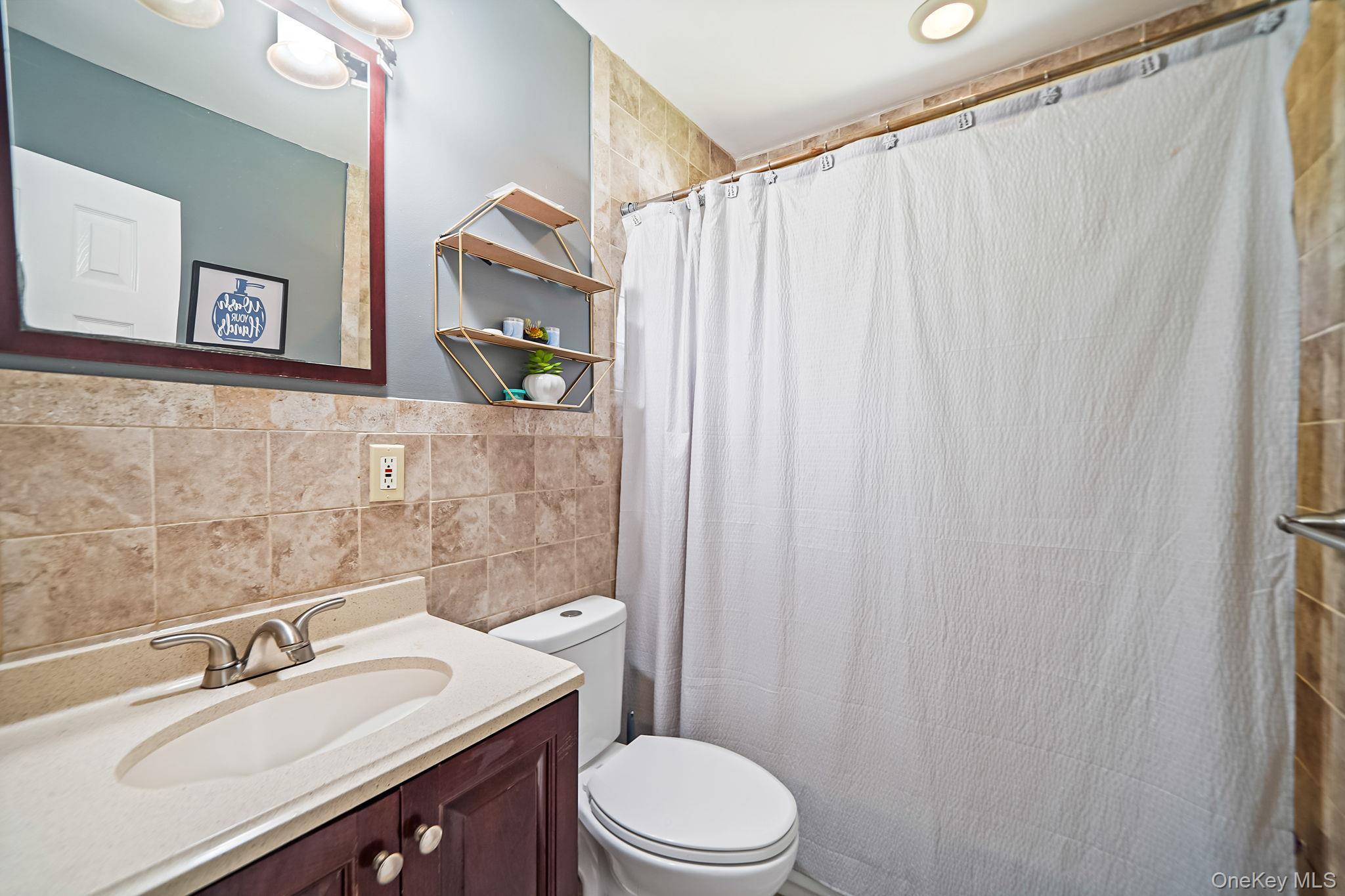 Single Family Vita  Suffolk County, NY 11722, MLS-917006-7