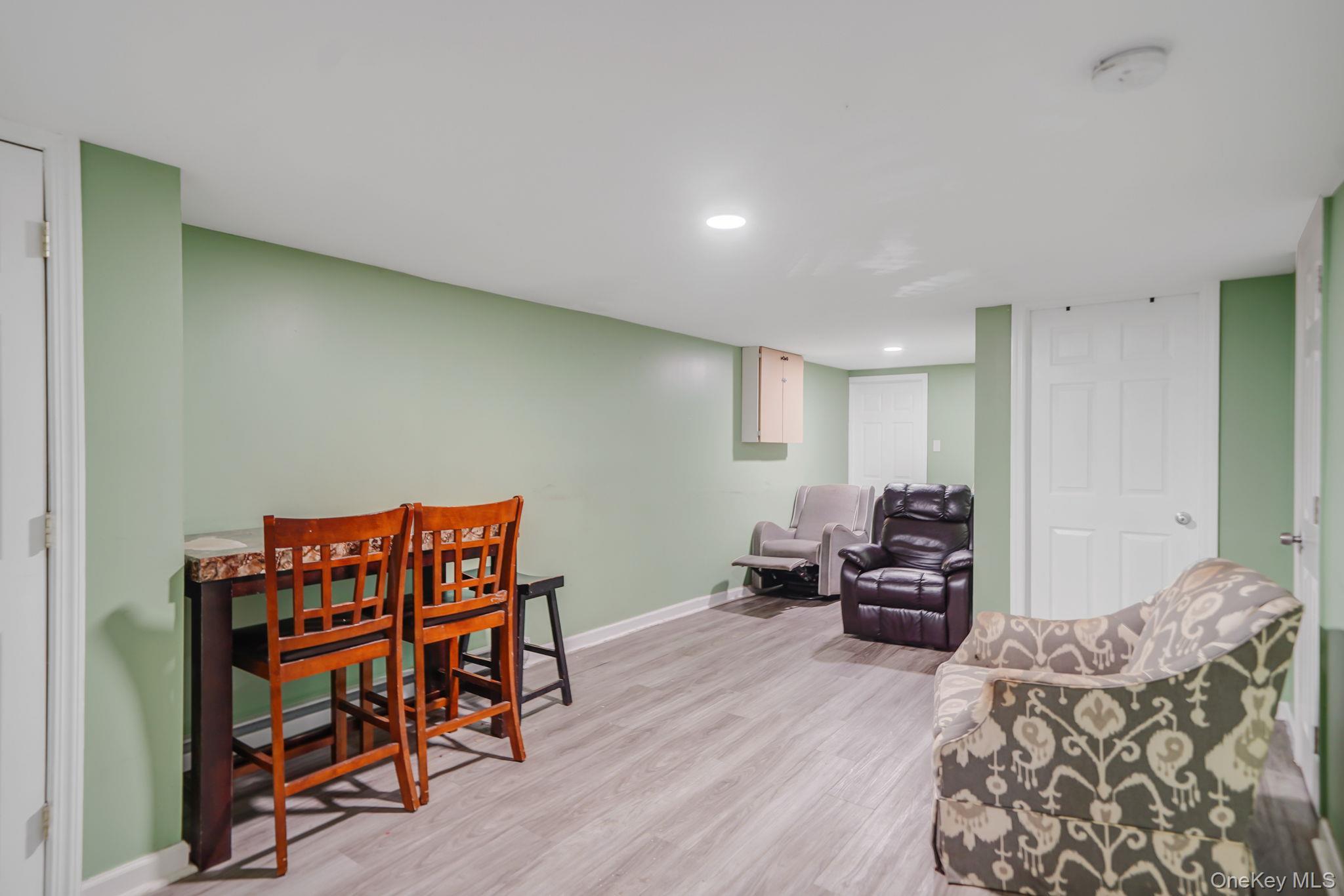 Single Family Vita  Suffolk County, NY 11722, MLS-917006-8