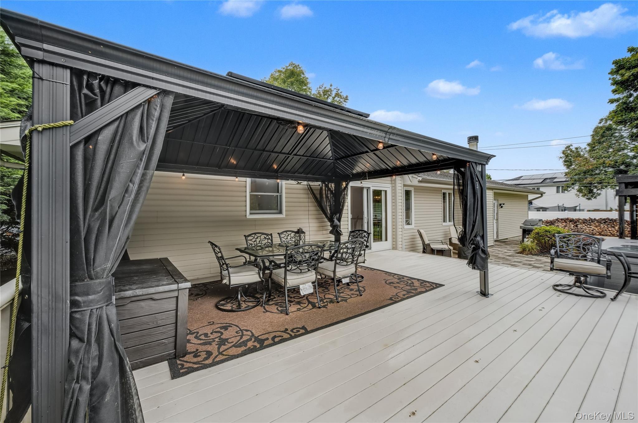 Single Family Feather  Suffolk County, NY 11725, MLS-917022-36