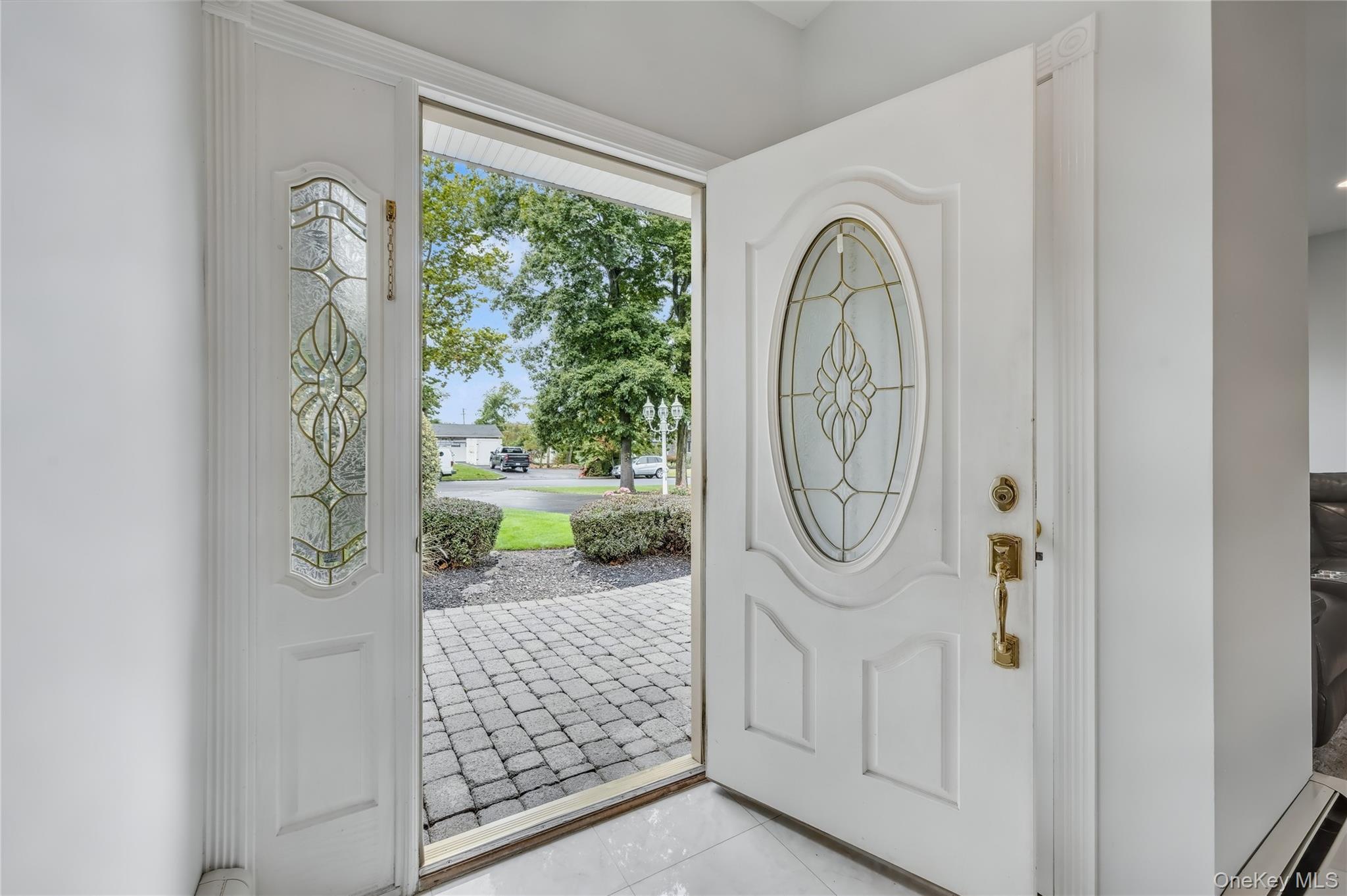 Single Family Feather  Suffolk County, NY 11725, MLS-917022-5