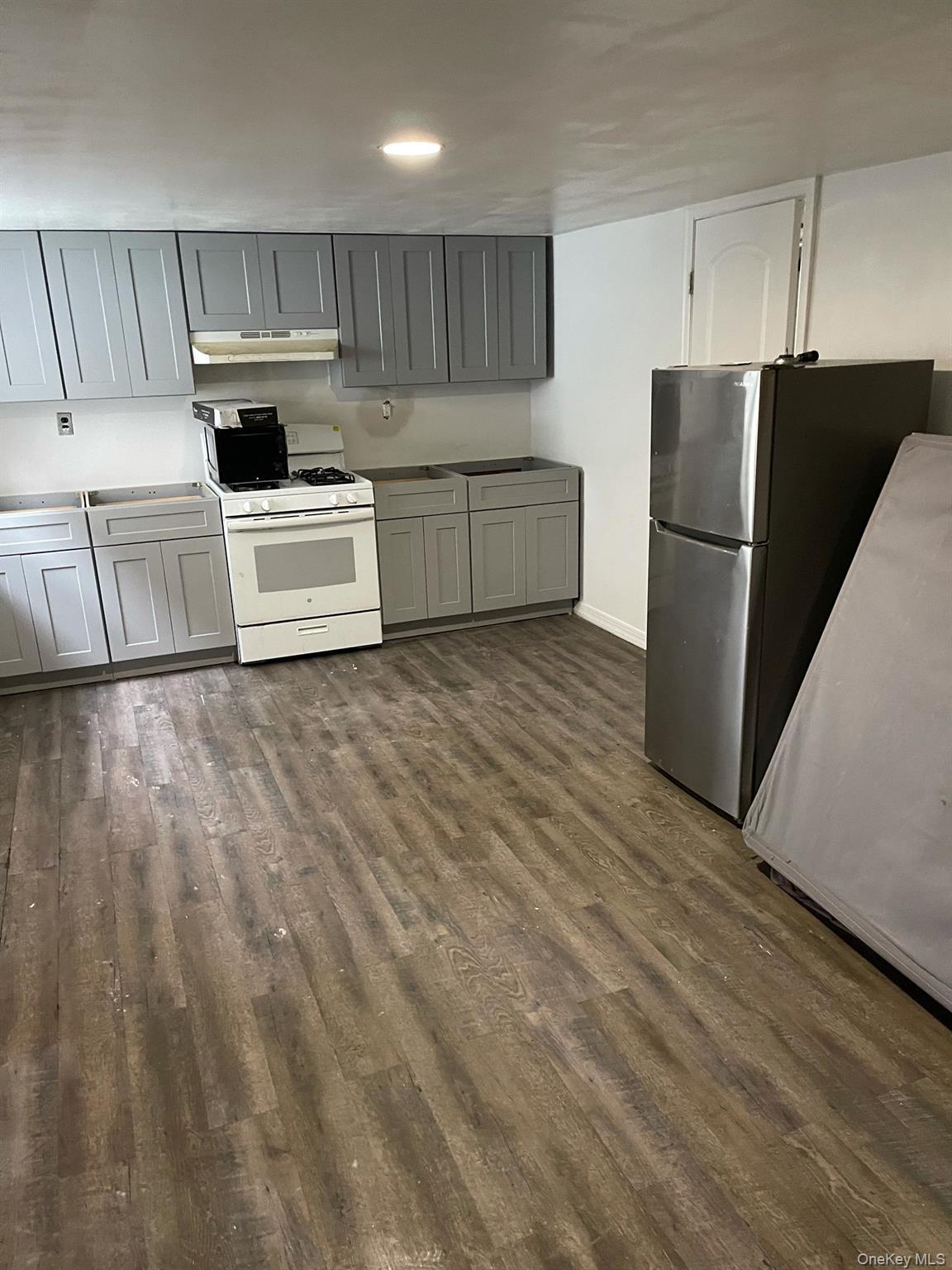 Single Family Plunkett  Queens, NY 11691, MLS-917024-14