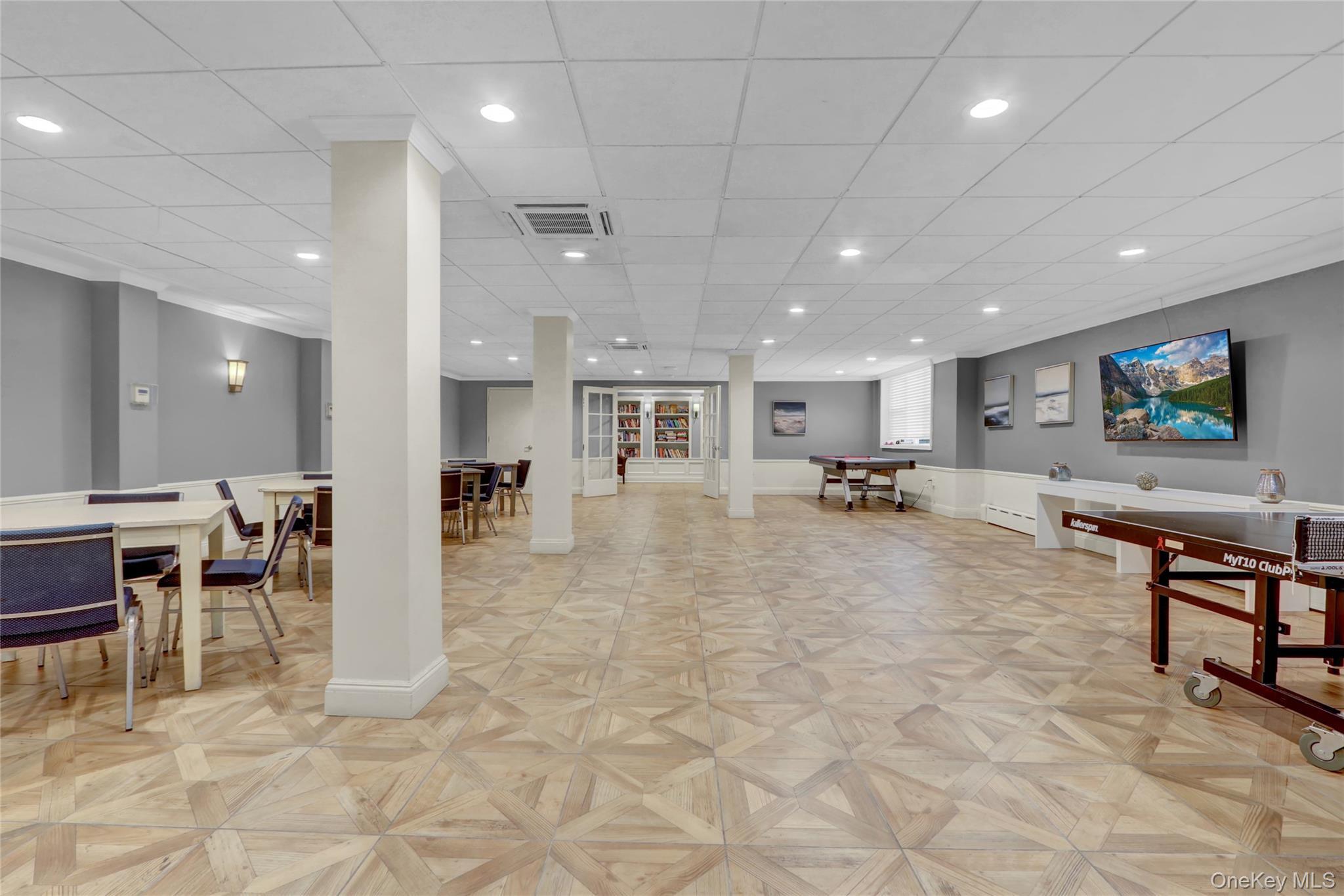 Coop Shore  Nassau County, NY 11561, MLS-917035-20