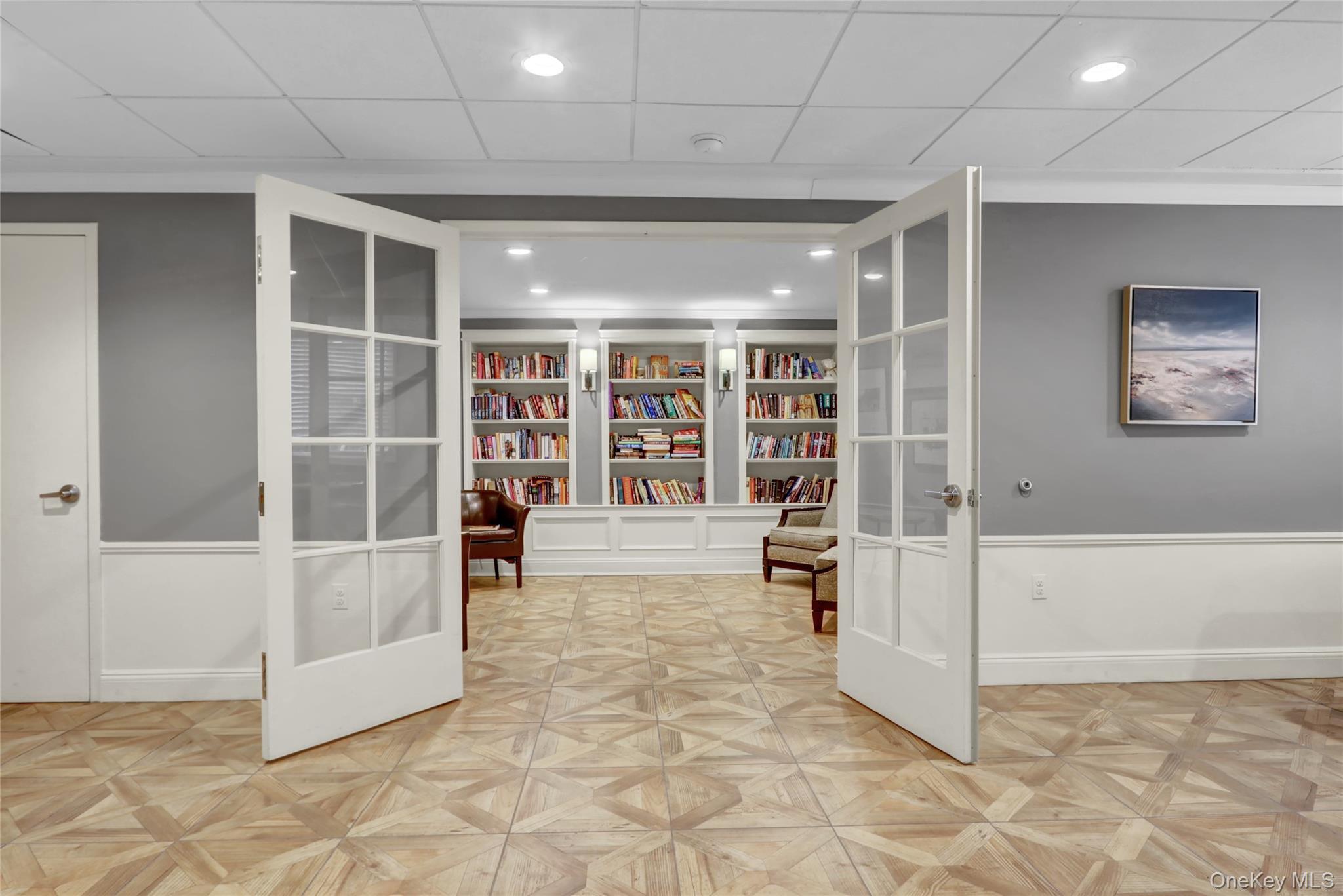 Coop Shore  Nassau County, NY 11561, MLS-917035-22