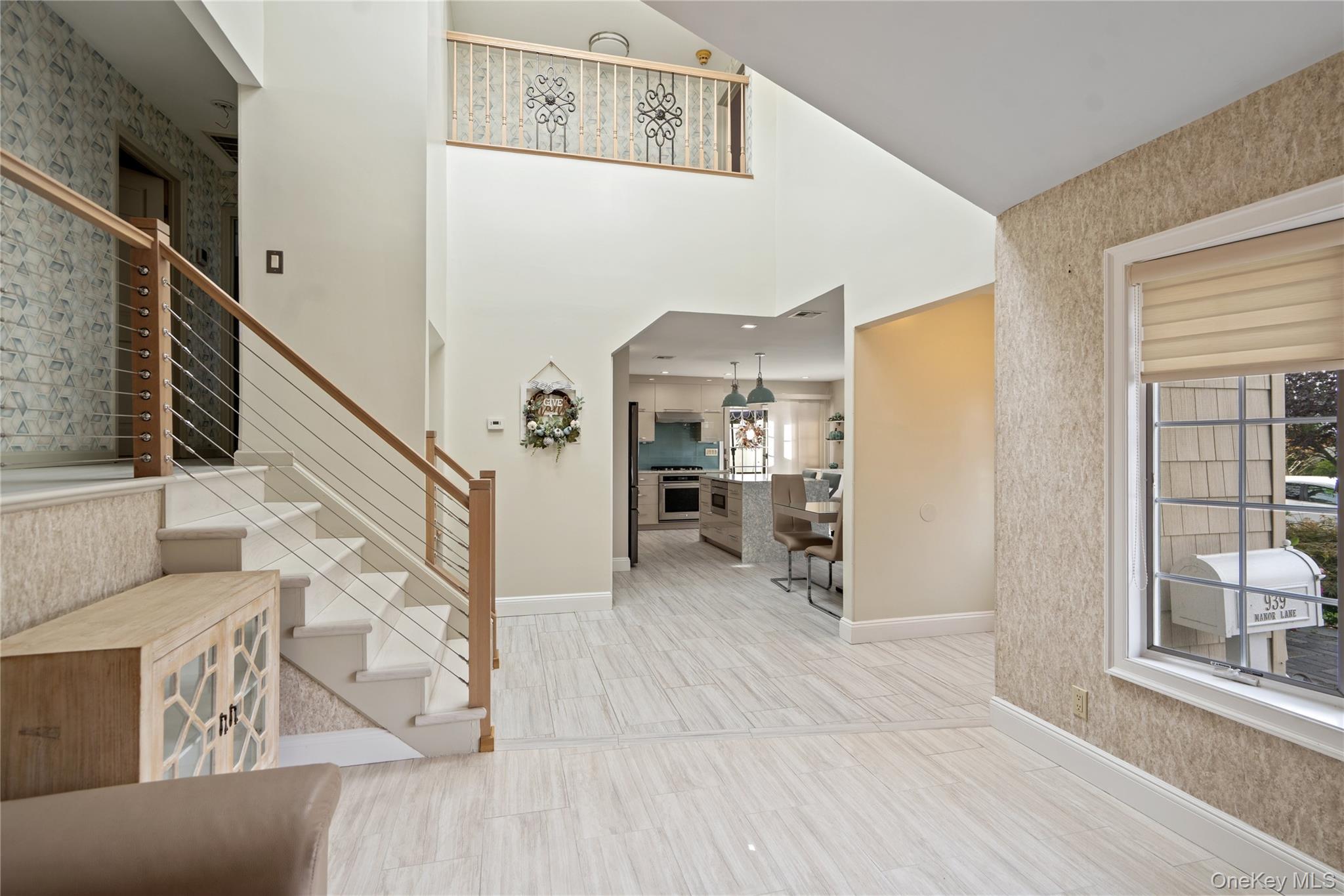 Single Family Manor  Suffolk County, NY 11706, MLS-917060-14